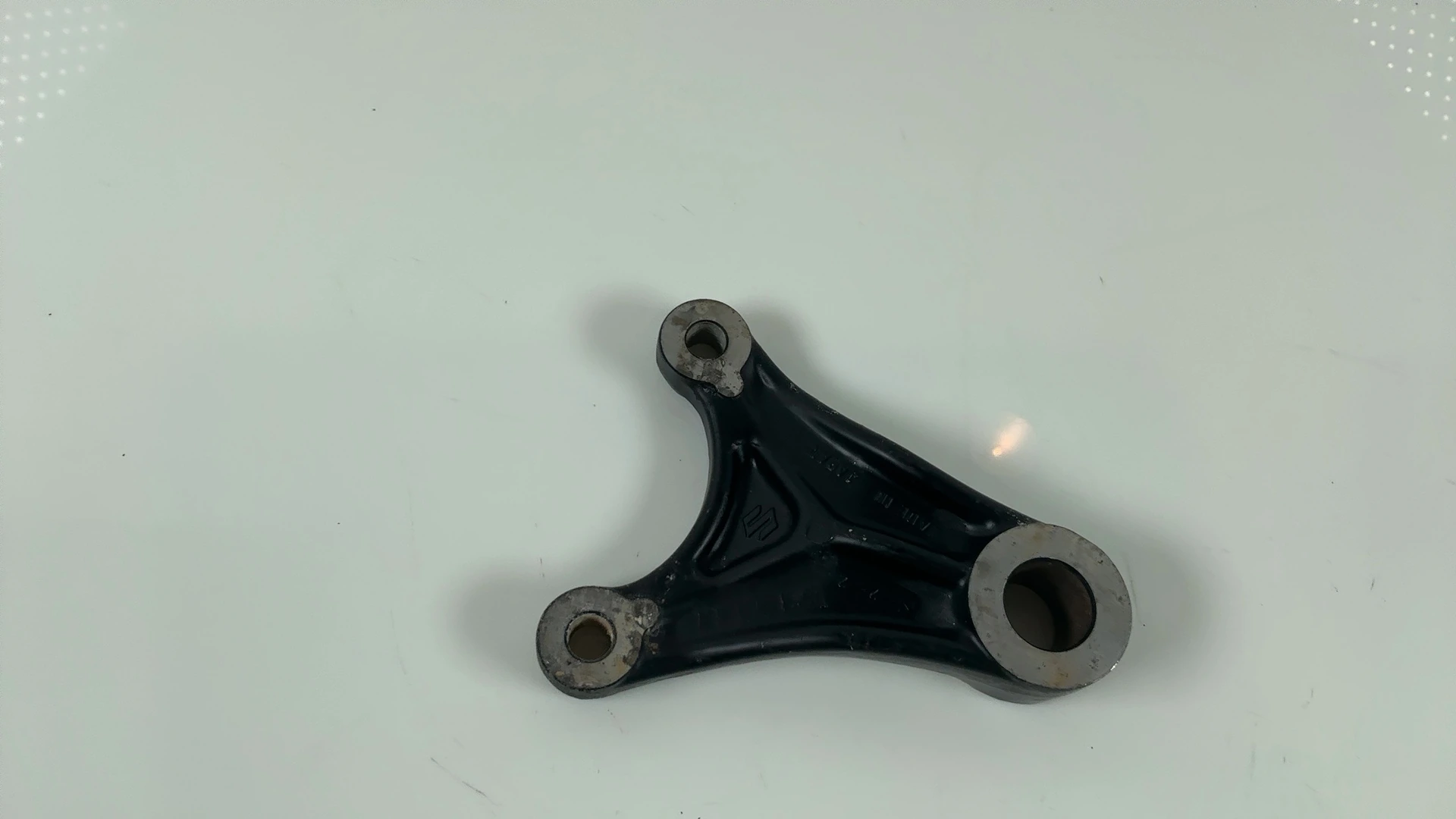 Suzuki GSX1100F Katana GSX1100 Rear Brake Caliper Bracket 1988-93 69721-47011-00 - Image 4