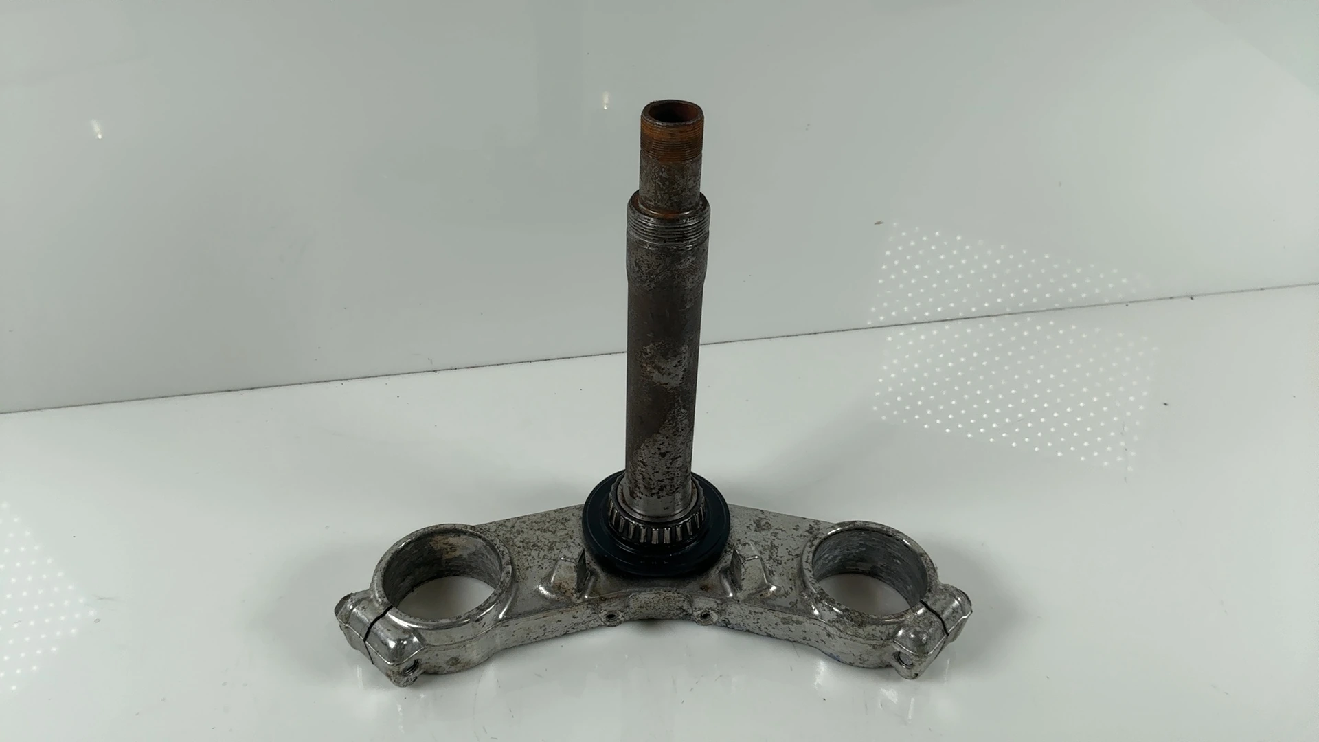 Kawasaki Ninja ZX7R ZX750P 750cc Lower Triple Tree 1996-2003 OEM 44037-1339 - Image 2