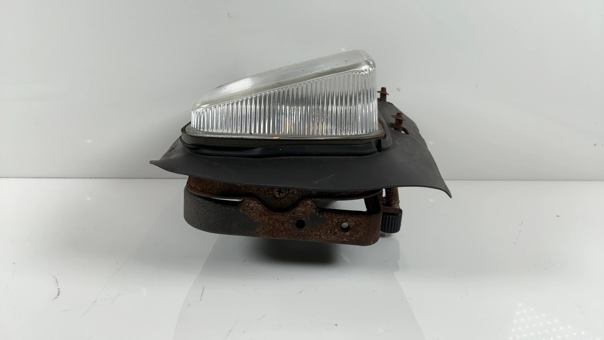 Suzuki GSX550E GSX550 550cc Headlight 1982-1986 OEM 35100-43431-999 - Image 7