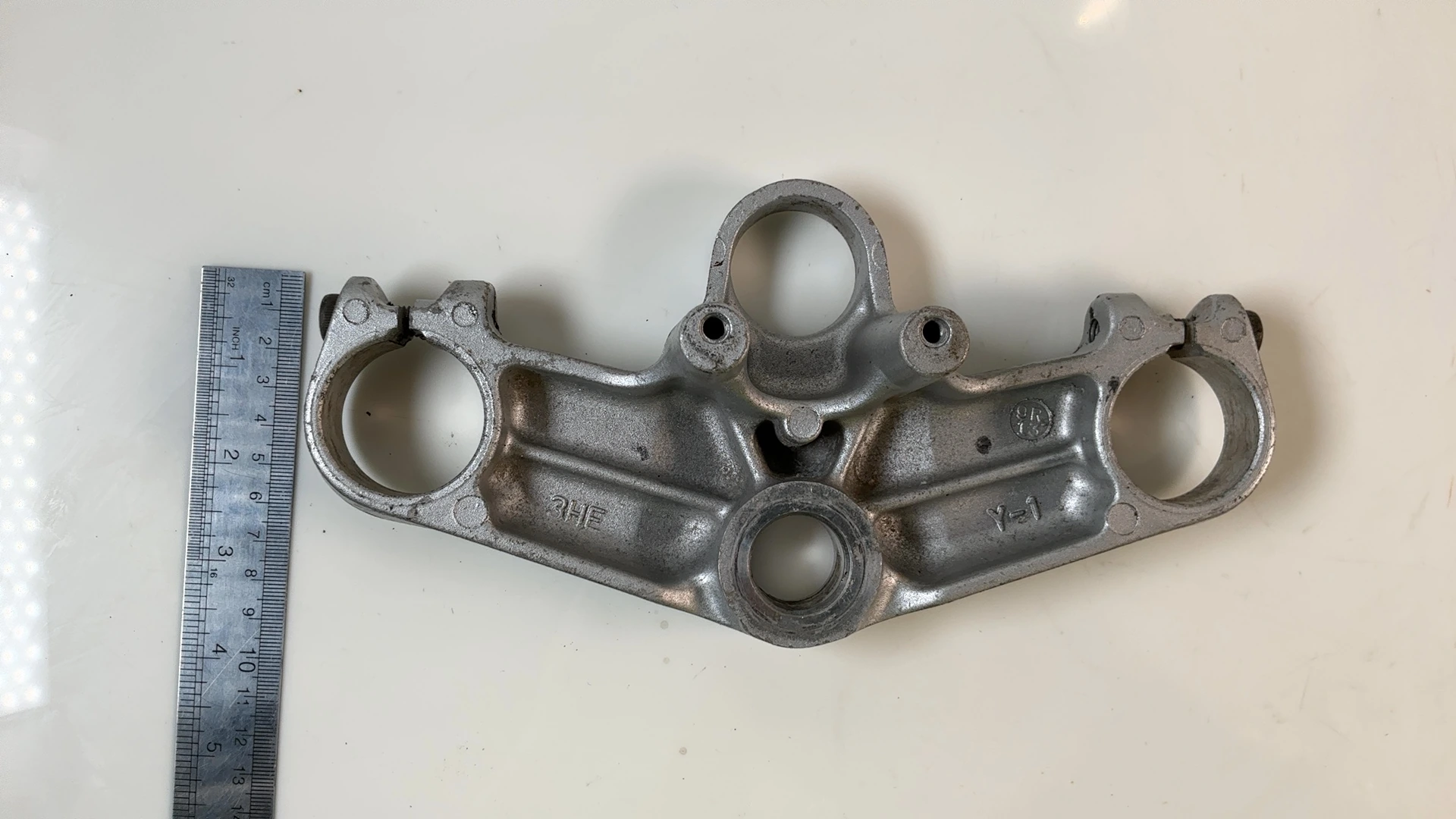 Yamaha FZR600 3HE 600cc Upper Fork Yoke Bridge 1989-1993 OEM 3HE-23435-00-00 - Image 4