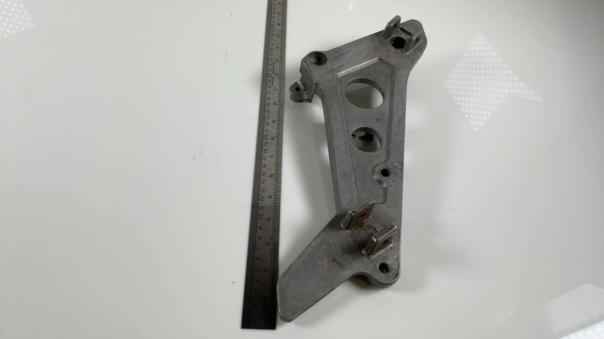Honda NTV 650 Revere RC33 650 Right Foot Peg Bracket 1988-1997 OEM 50600-MZ6-000 - Image 2