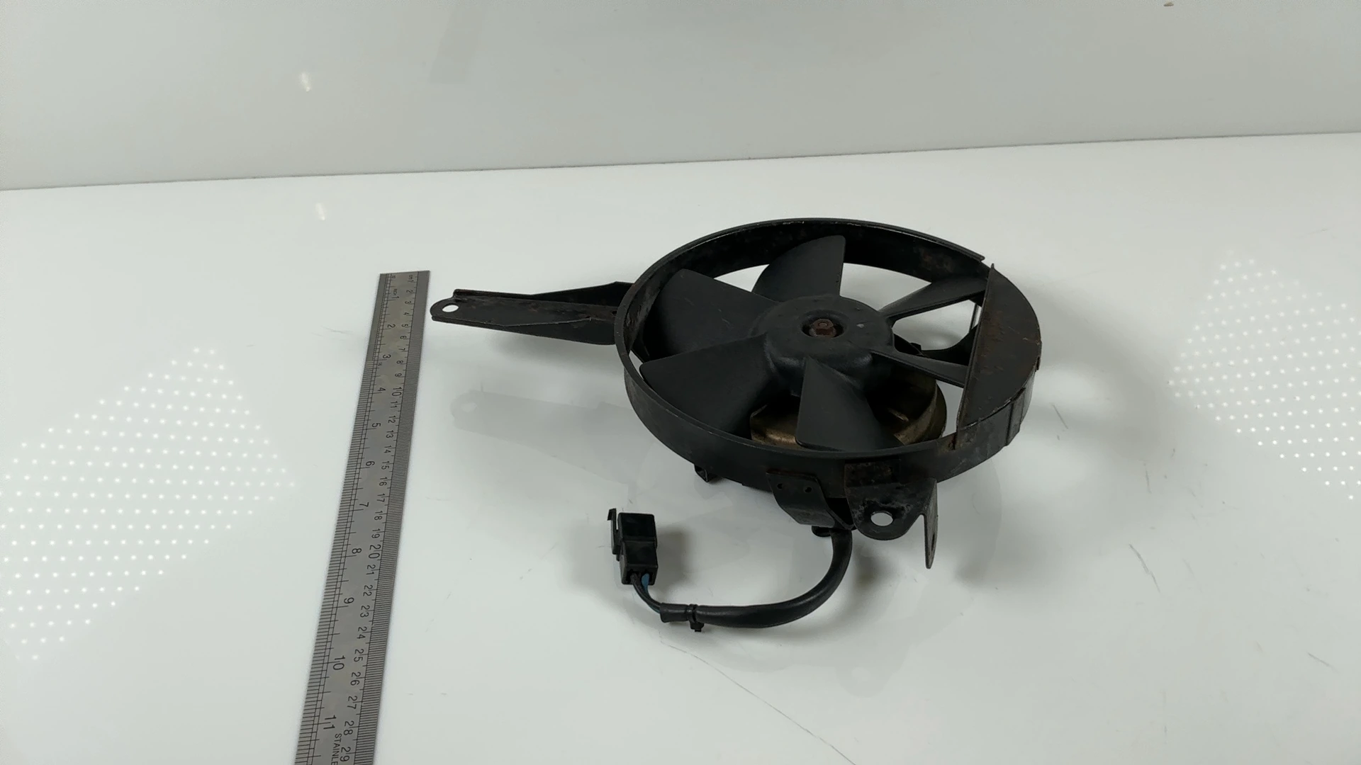Yamaha YZF R6 5EB 600cc Radiator Cooling Fan 1999-2002 OEM 5EB-12405-00-00 - Image 2