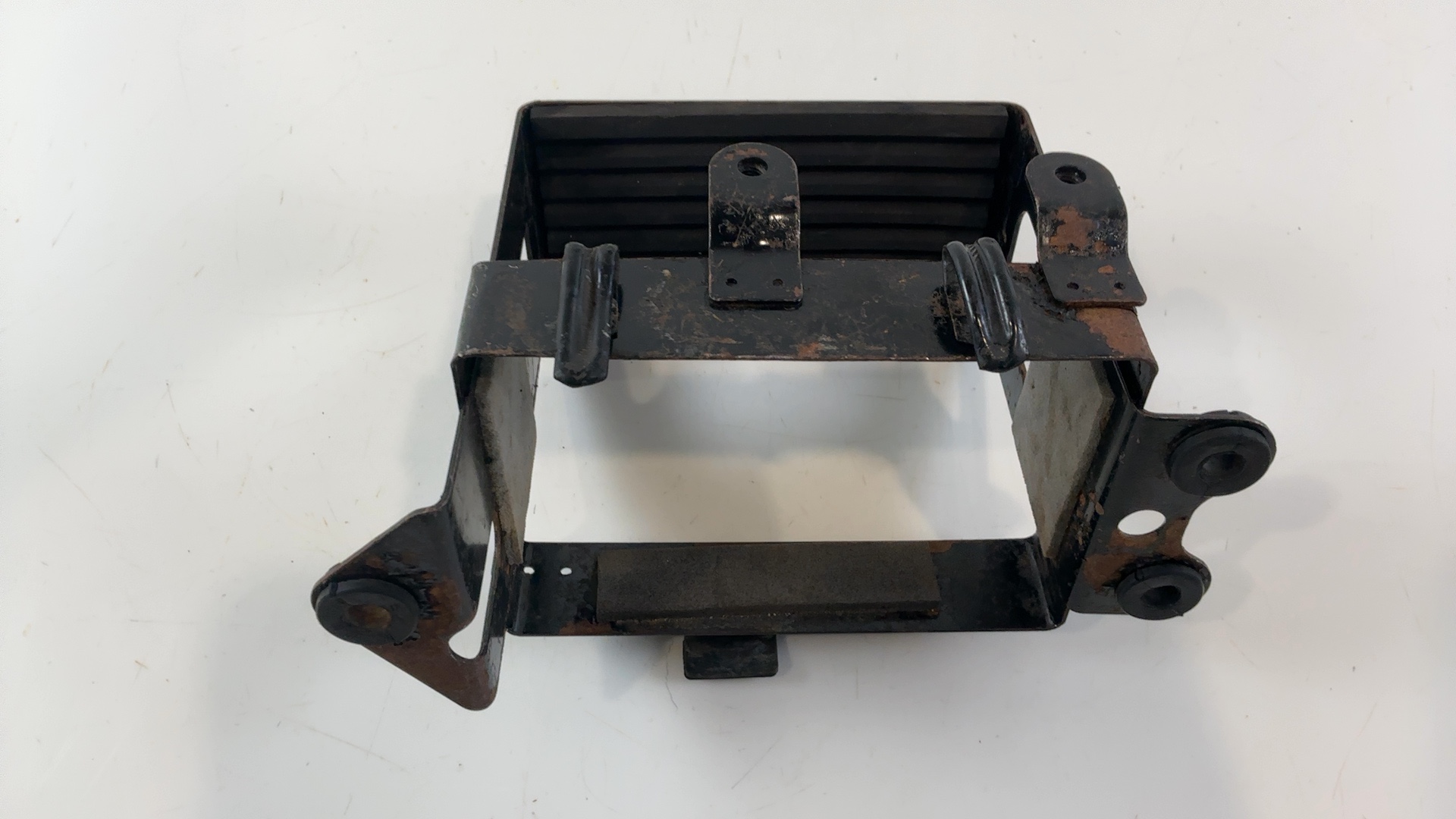 Suzuki GS750 GS750E 750 CC Battery Box Holder Tray 1976-1983 OEM 41500-45000 - Image 3