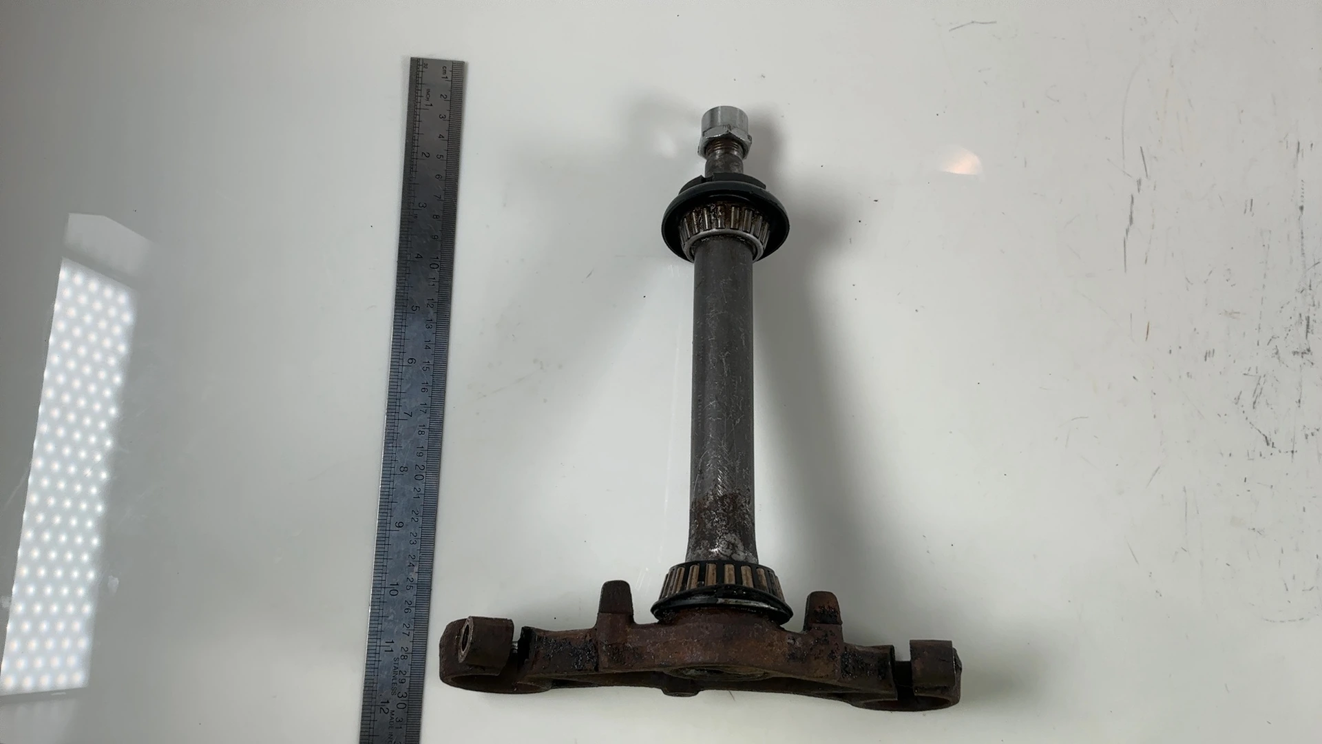 Suzuki GS650G GS650 650cc Lower Triple Tree Fork Stem 1982 1983 OEM 51400-34852 - Image 4