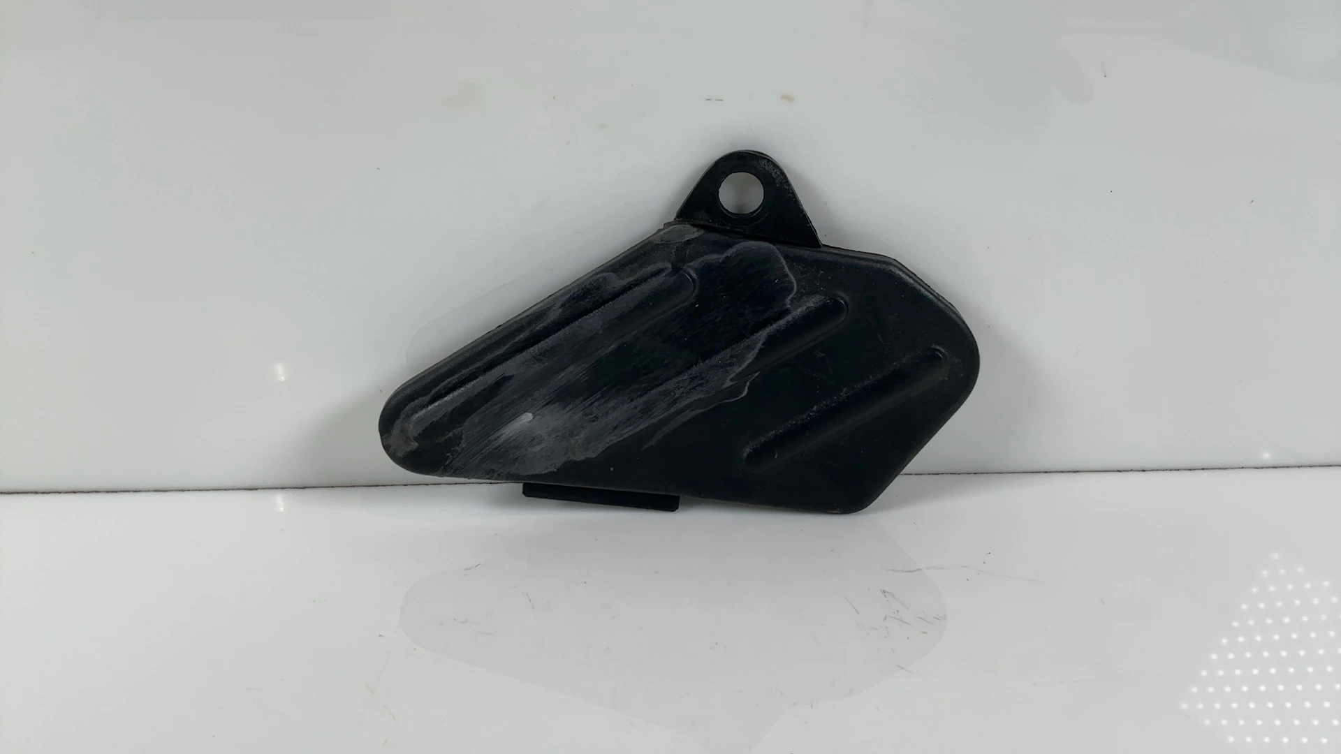 Ducati Monster 600 620 695 750 900 CC Front Sprocket Cover 1993-2008 24710831A - Image 1