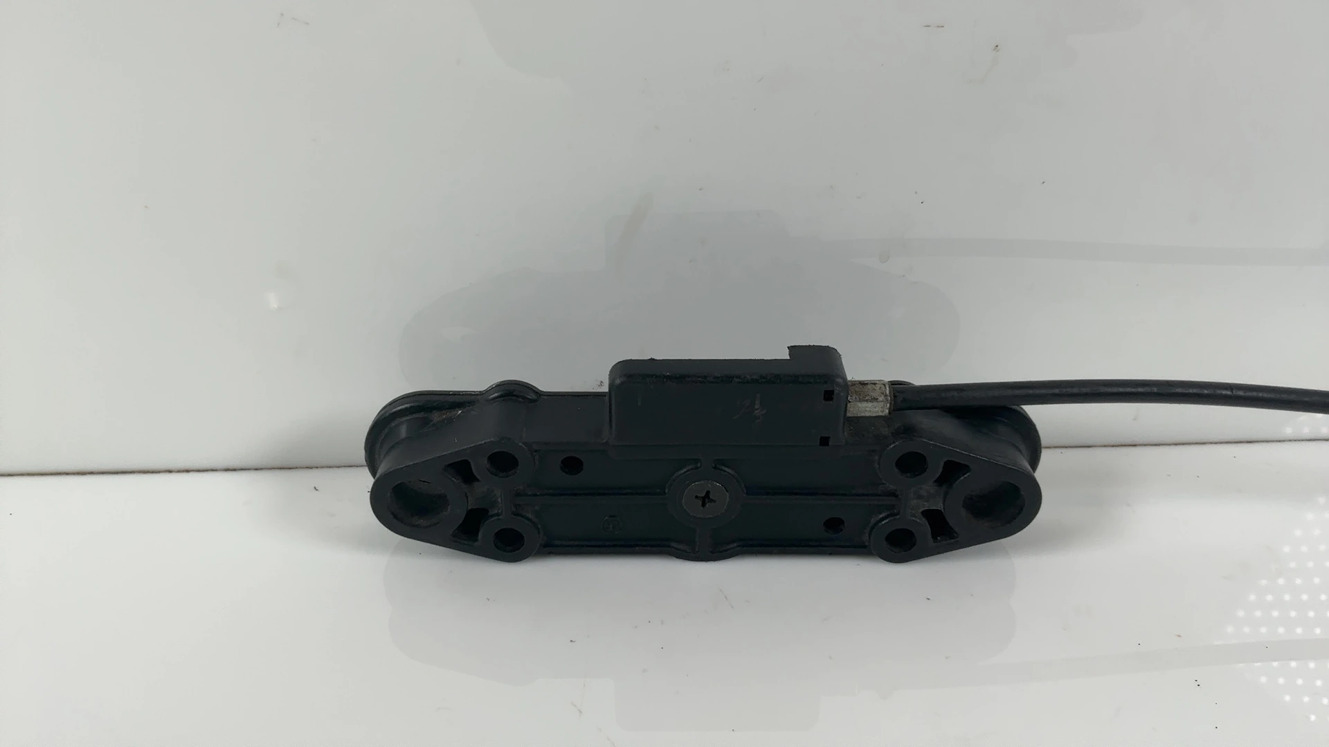 Suzuki Bandit GSF1200 1200cc Seat Lock Latch Catch Mechanism 1996-00 45215-26E00 - Image 2