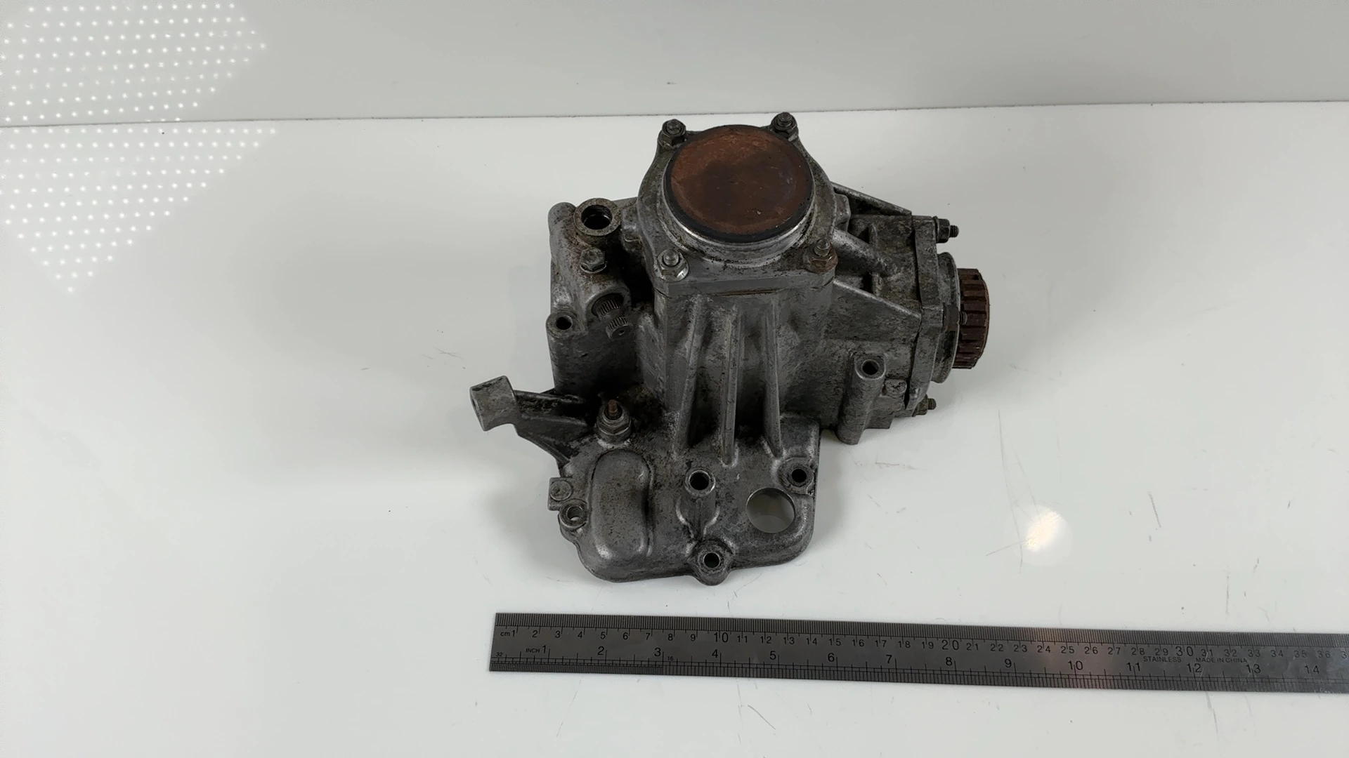 Kawasaki GT750 Z750P 750cc Middle Bevel Drive Gear Case 1982-1990 OEM 13101-1153