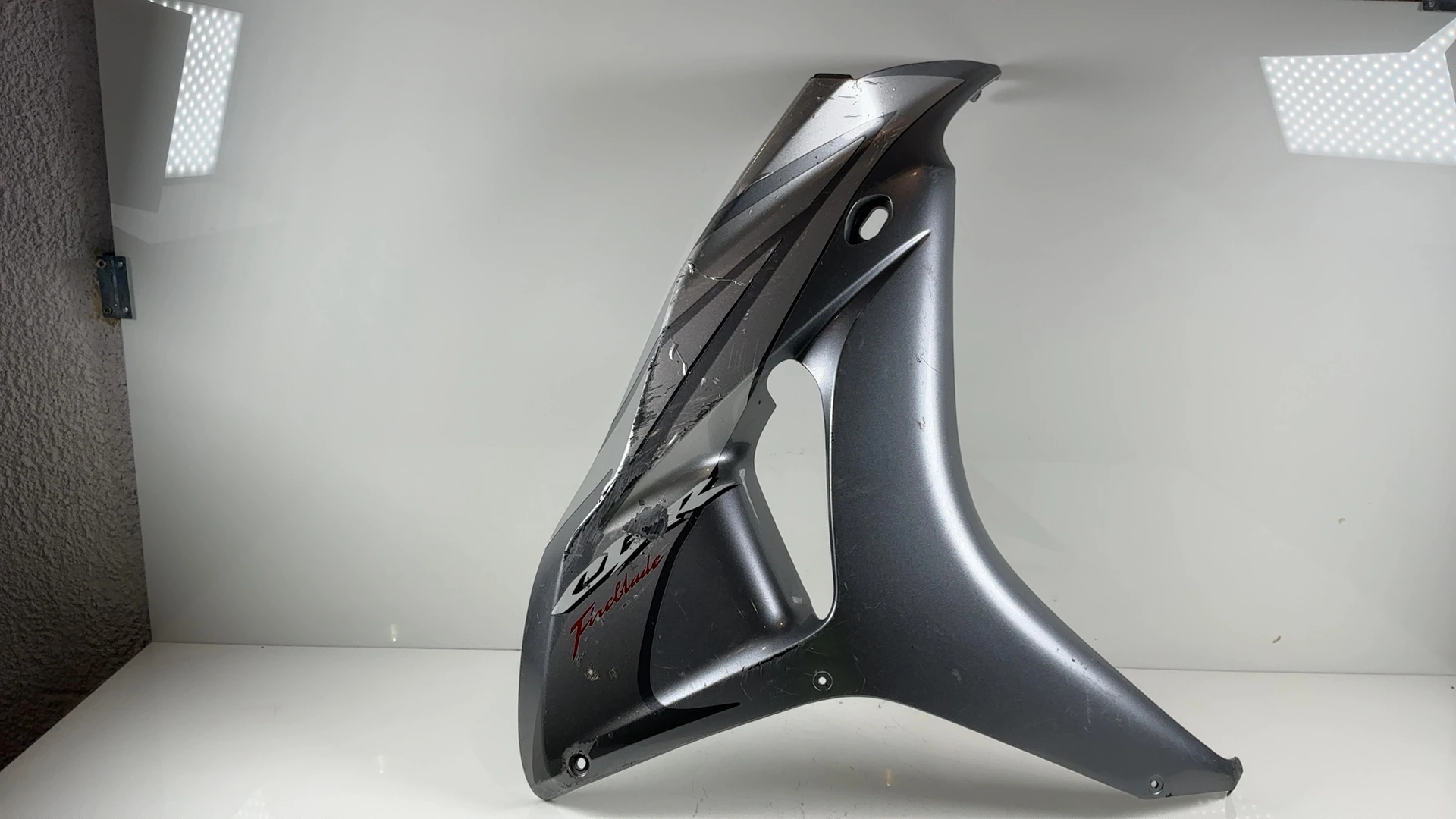 Honda CBR1000RR CBR 1000 CC Right Fairing Cowl Panel 2006-07 OEM 64310-MEL-D200