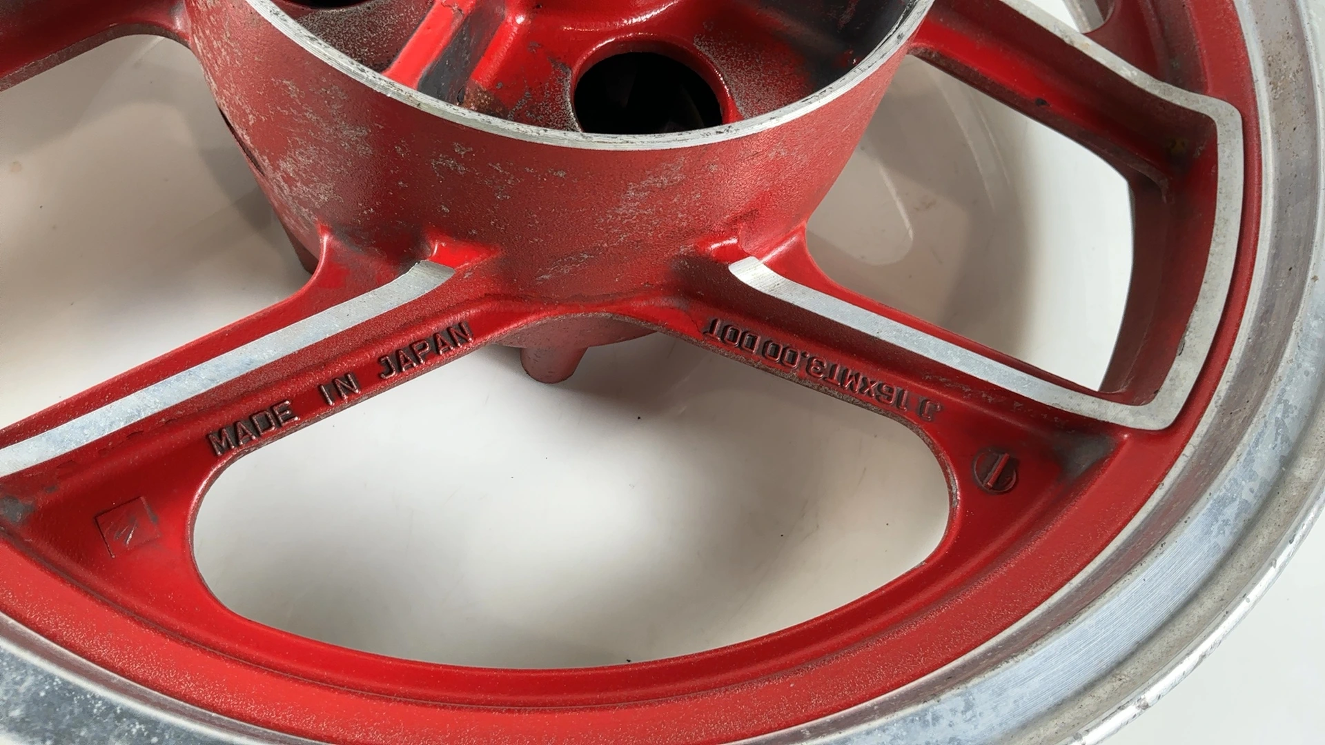 Kawasaki Ninja 600R ZX600C 600cc Rear Wheel Rim 1988-1997 OEM 41073-1323-CW - Image 7