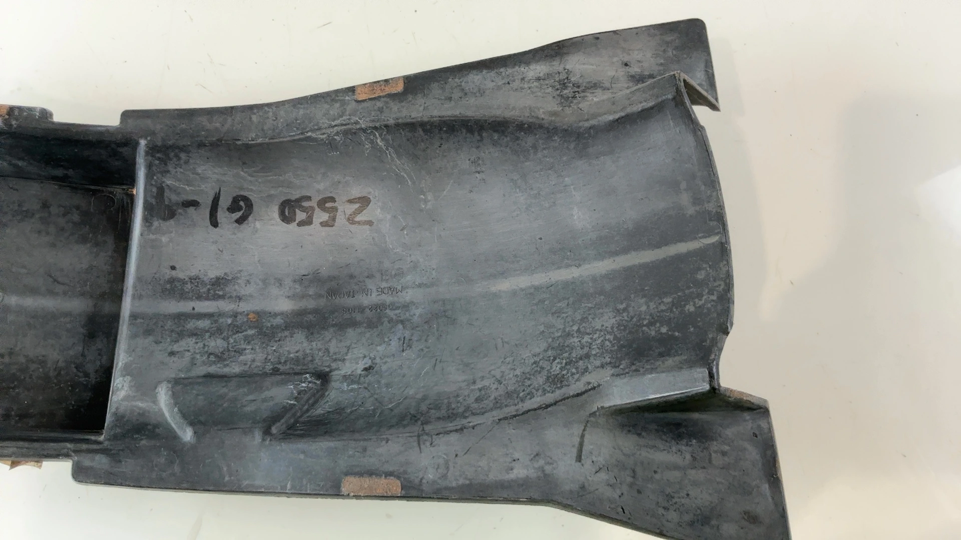 Kawasaki GT550 Z550G 550cc Rear Inner Fender Mudguard 1983-1994 OEM 35022-1105 - Image 9