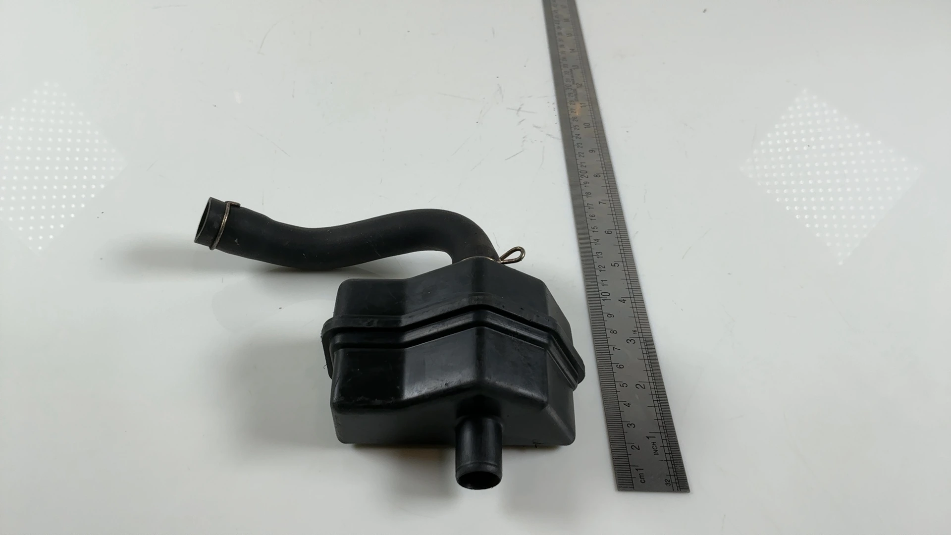 Honda CBR600F3 PC31 600cc Air Intake Resonator Chamber 1995-1998 OEM 17250MAL600 - Image 3