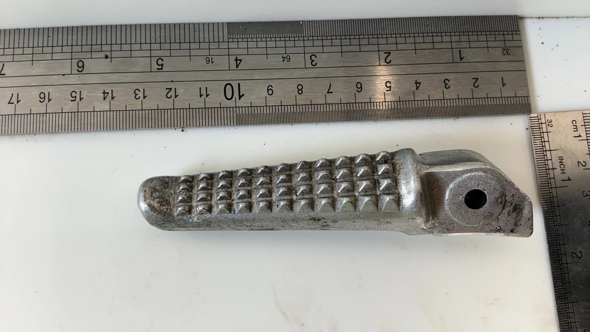 Honda CBR1100XX Blackbird SC35 1100 Rear Right Foot Peg 1996-2007 50720-KT7-761 - Image 7