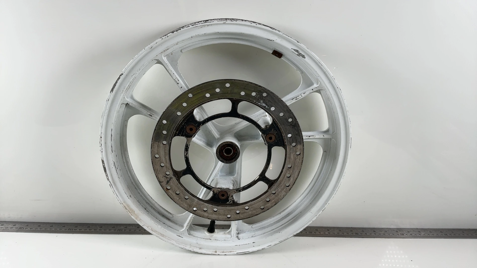 Suzuki RG125 RG80 Gamma NF12A 125cc Front Wheel Rim 1985-91 OEM 54111-36A02-28W - Image 1