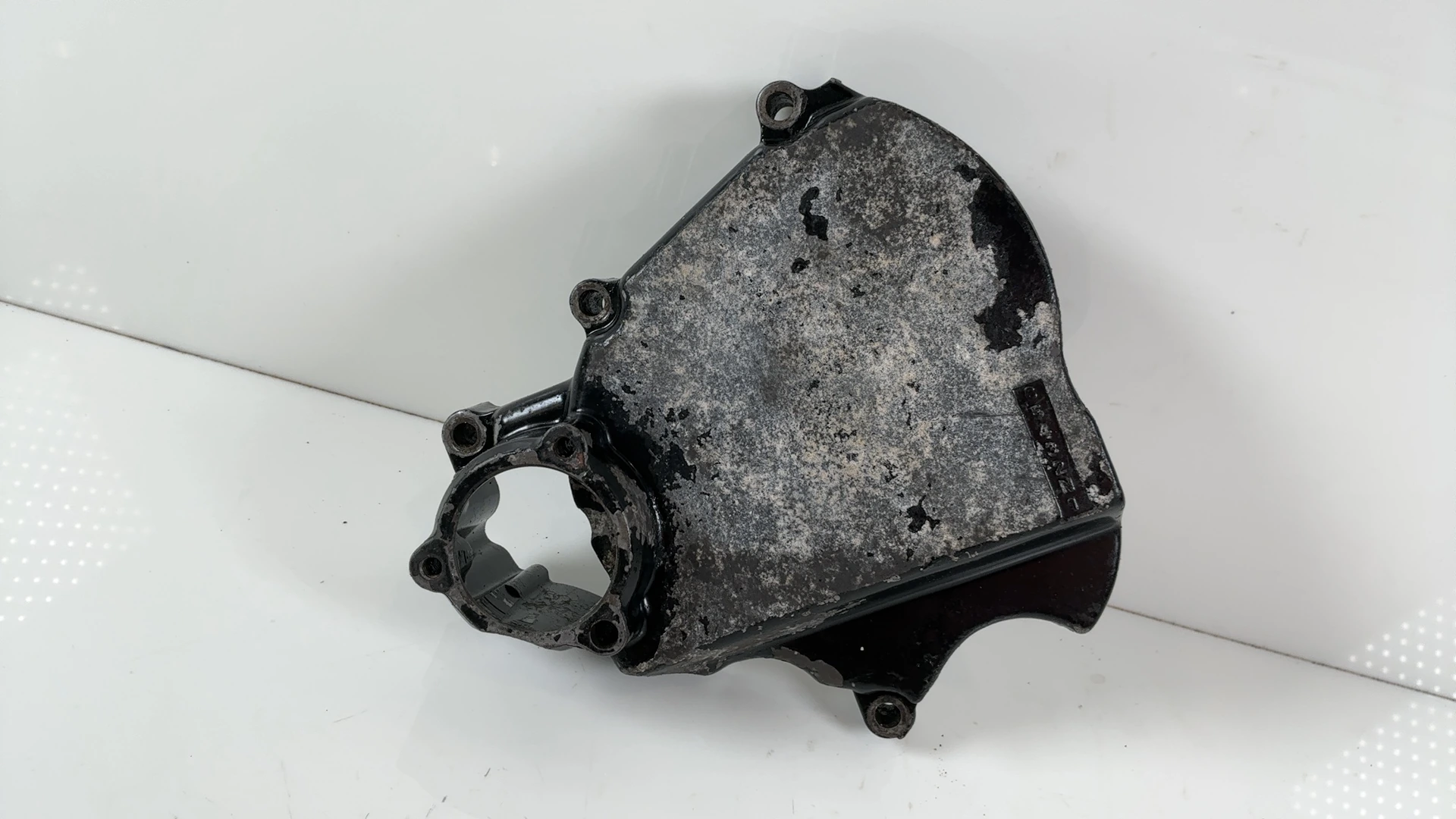 Kawasaki GPZ1000RX ZX1000A 1000CC Front Sprocket Cover 1986-1988 OEM 14026-1121 - Image 1