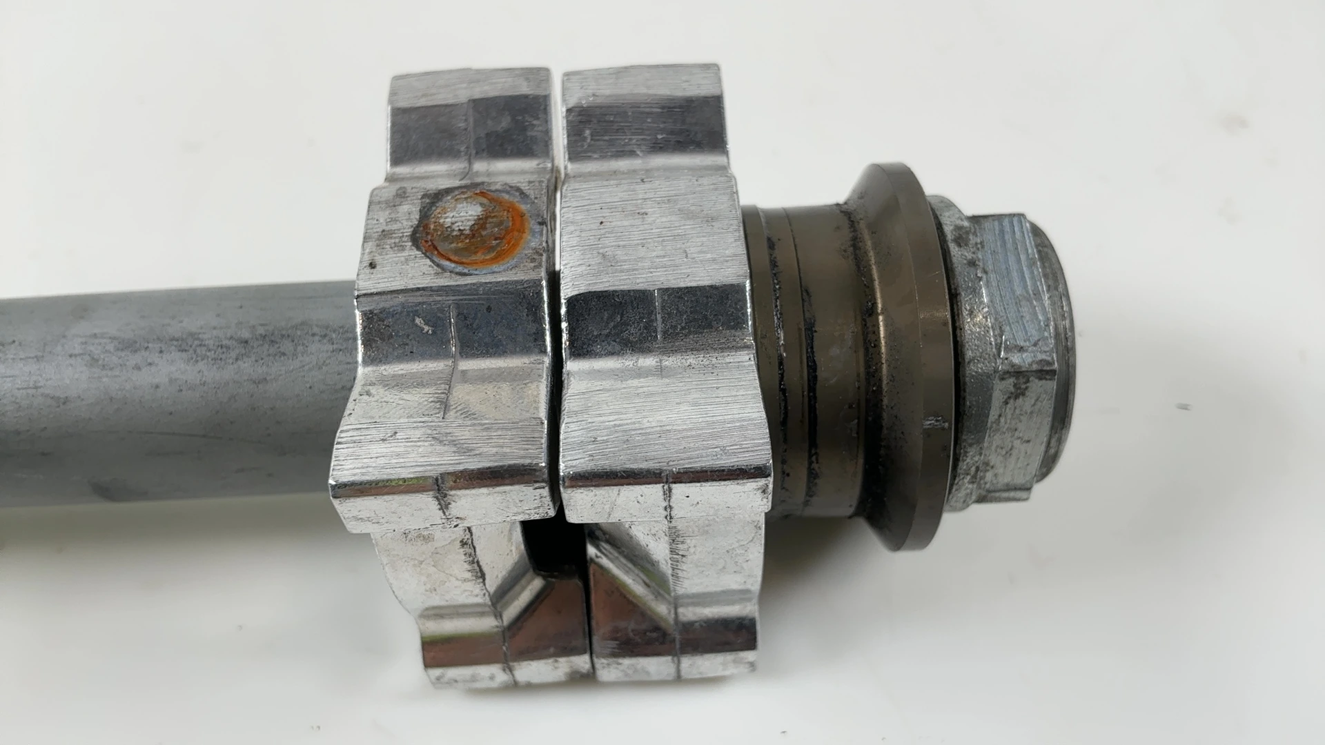 Aprilia RS660 Tuono 660 660cc Rear Wheel Axle Spindle 2021-2026 OEM 2B006173 - Image 6