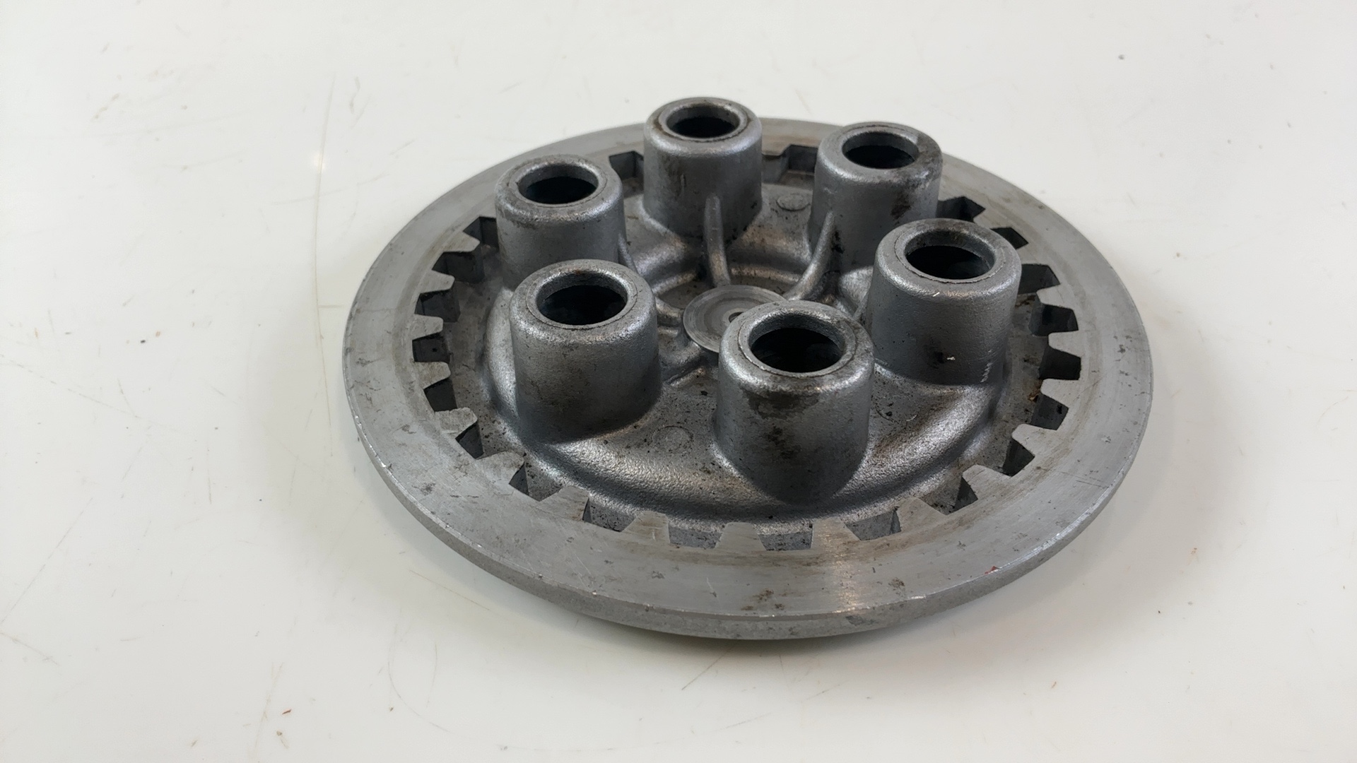 YAMAHA RD250LC 4L1 250 Clutch Pressure Plate 1980-1983 OEM 1A0-16351-00-00 - Image 3
