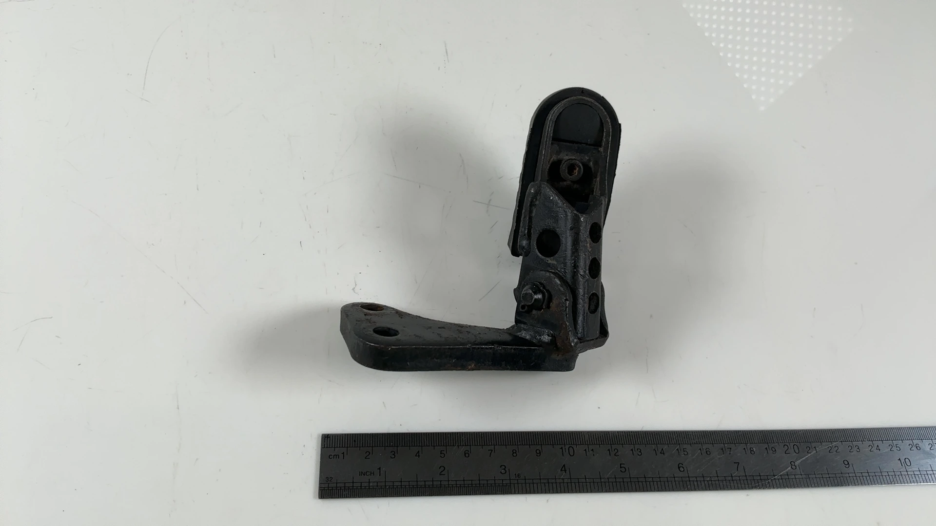 Yamaha XTZ660 Ténéré 3YF 660cc Front Right Footrest Bracket 1991-99 3LD-27421-10 - Image 5