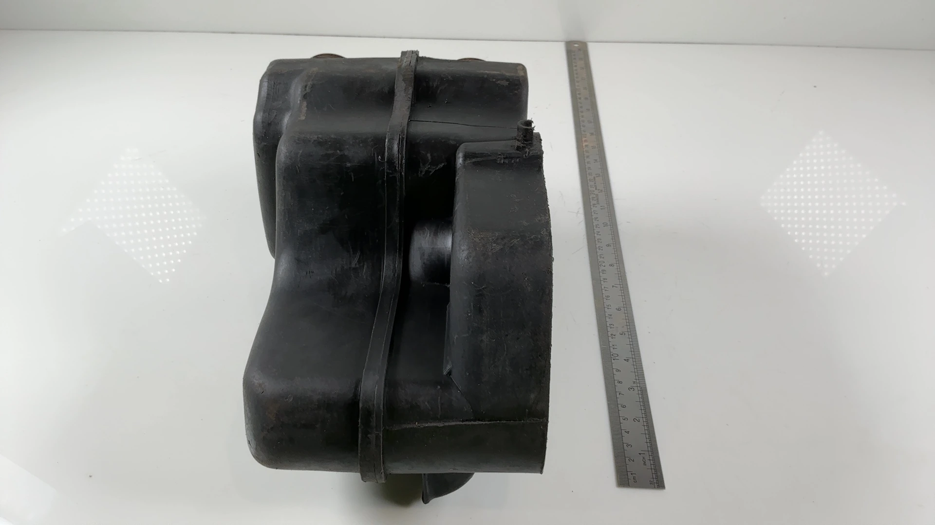 Suzuki RG250 Gamma GJ21A 250cc Air Filter Cleaner Box 1983-1985 OEM 13700-16700 - Image 3