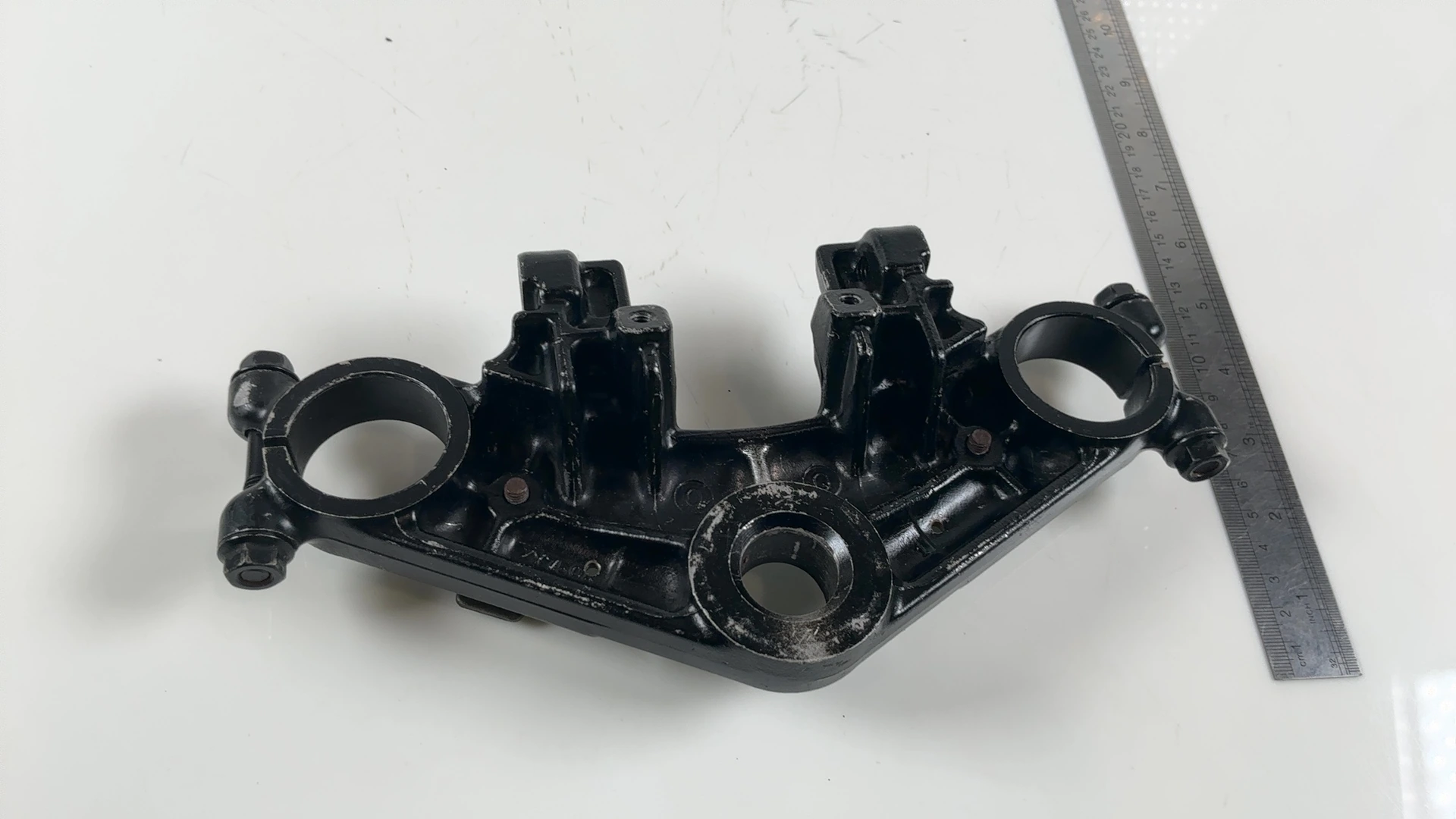 Kawasaki GPZ1100 ZX1100A 1100 CC Upper Triple Tree Clamp 1983-85 OEM 44039-1072 - Image 3