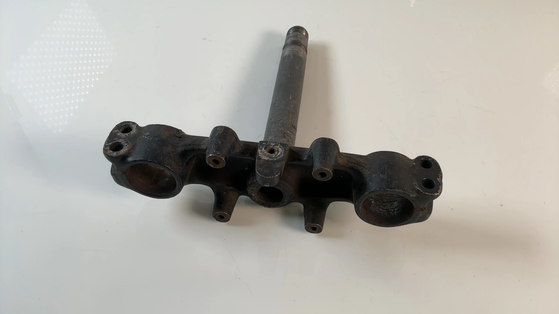 Honda MTX200R MD07 200cc Lower Fork Bridge Yoke 1983-1985 OEM 53200-KE1-760ZA - Image 2