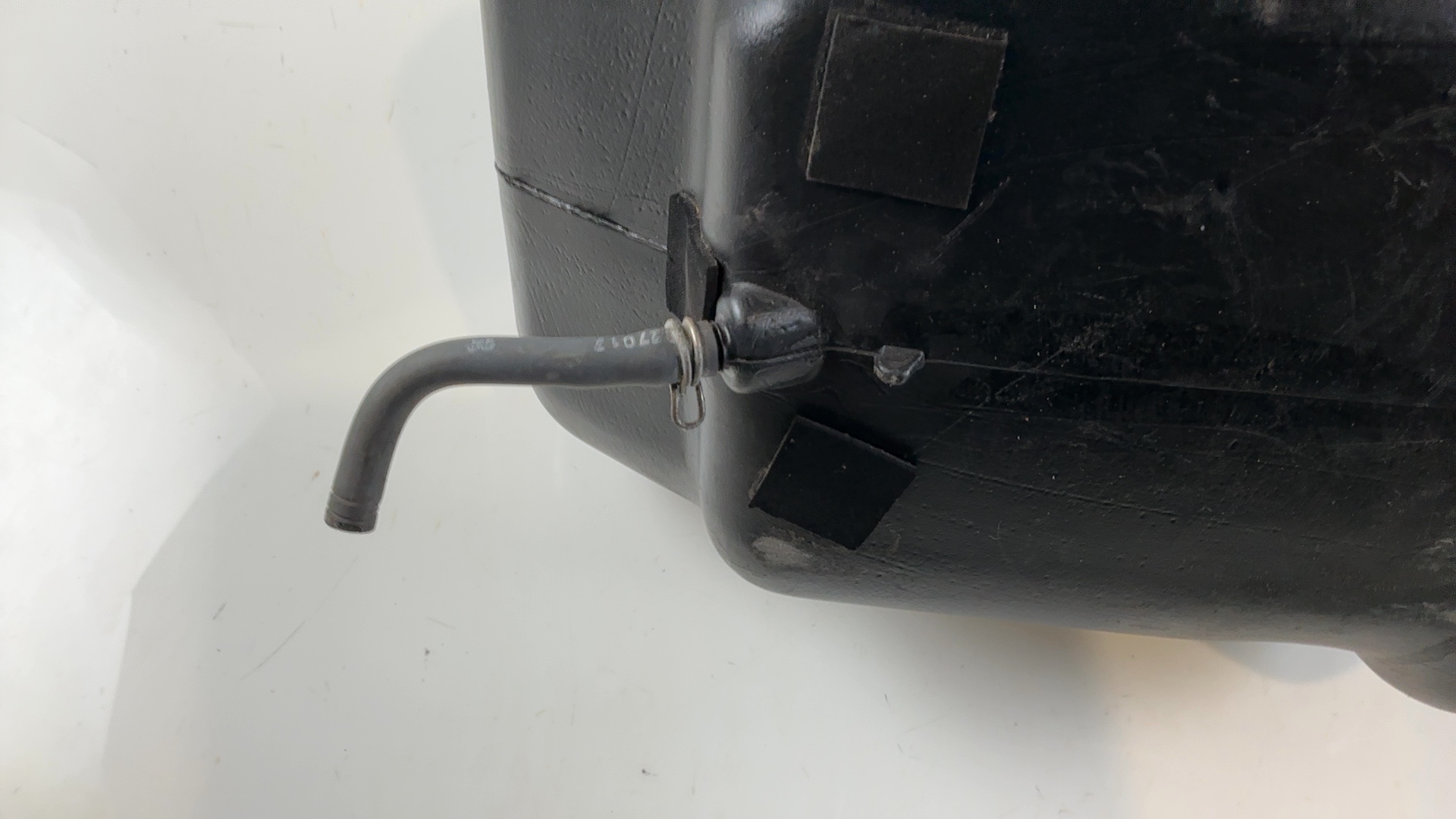 Suzuki Katana AY50 50cc Fuel Tank 1997 2006 OEM 44110-30E00 - Image 5