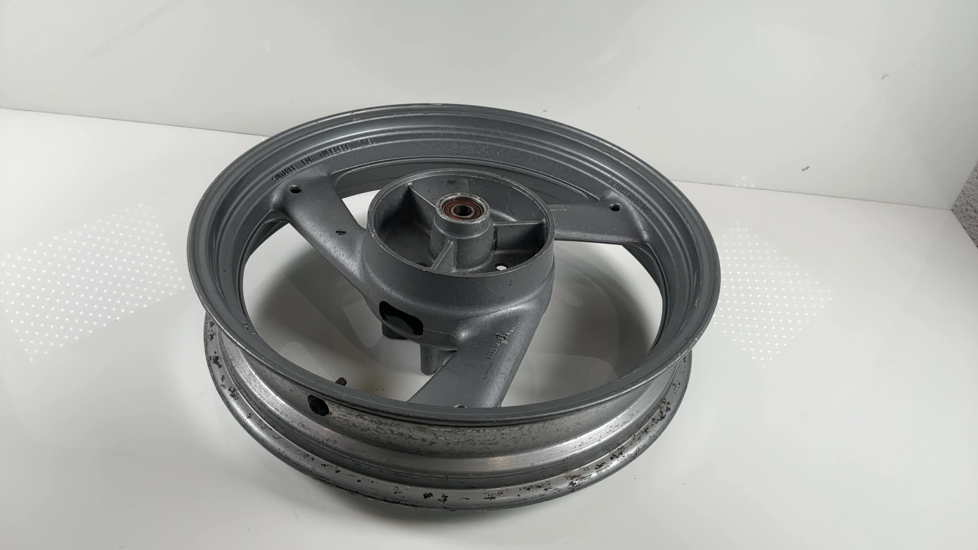 Yamaha XJ600 Diversion 4BR 600 Rear Wheel Rim 1992-1997 OEM 3HE-25338-00-WN R-61 - Image 5