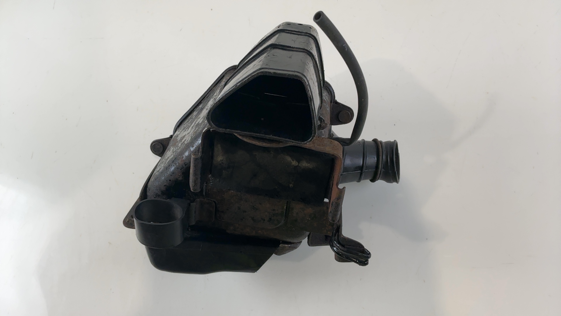 Honda CG125 CG125 125cc Airbox Air Filter Box 1976 1975 OEM 17210-383-000 - Image 6