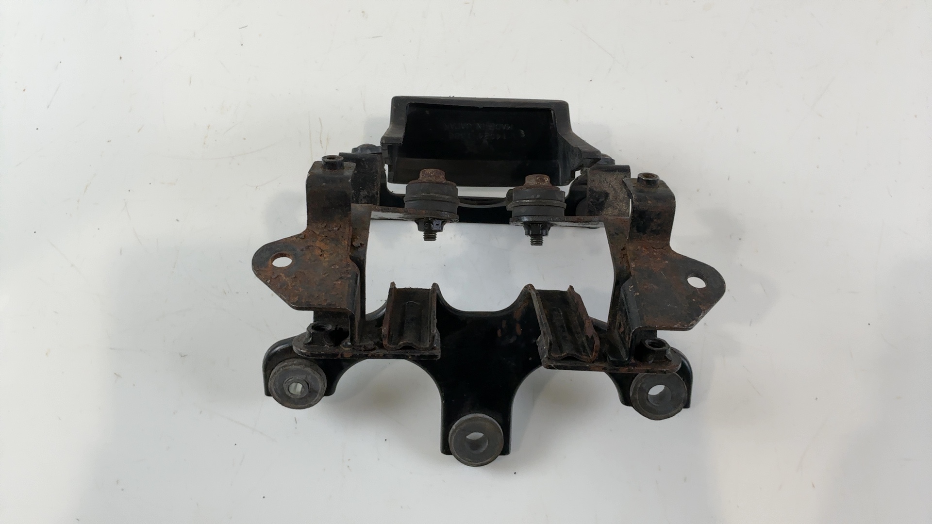 Kawasaki ZZR600 ZX600E 600cc Tail Light Bracket 1993-2004 OEM 11047-1883 - Image 5