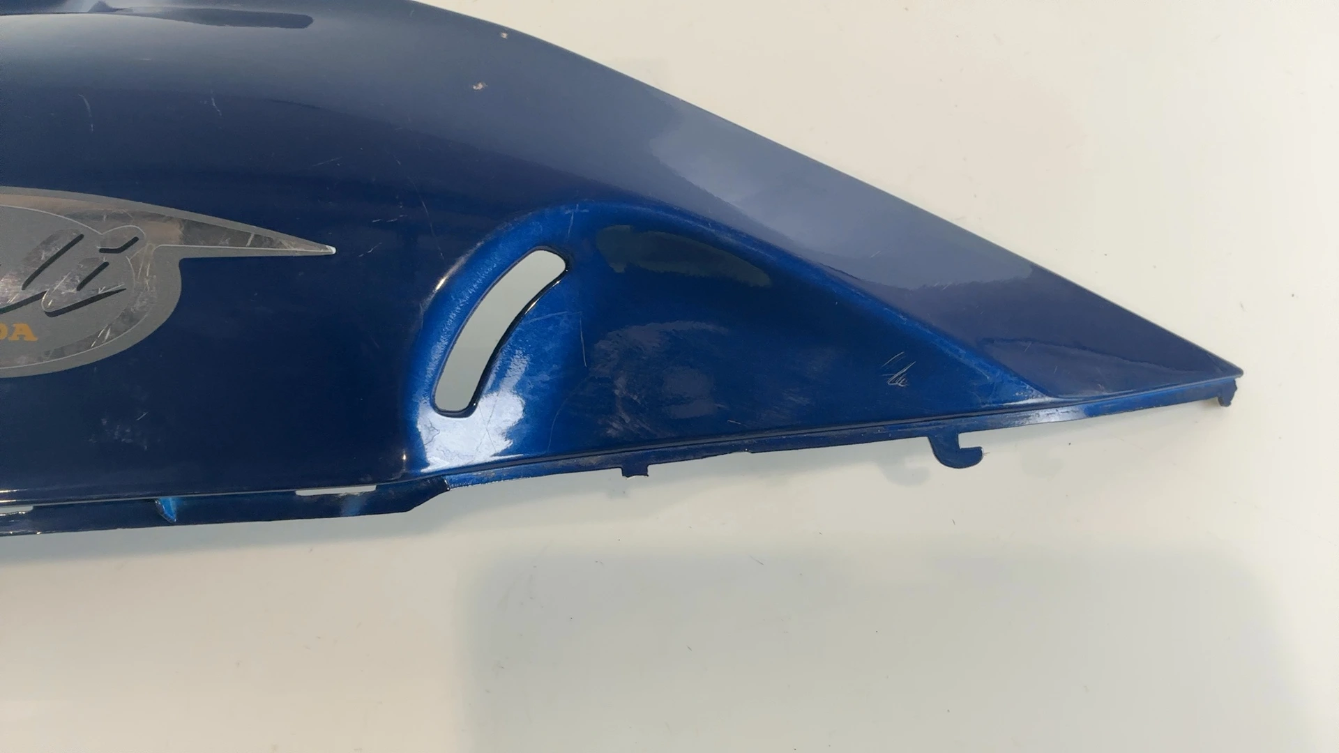 Honda Bali SJ50 50 Rear Right Side Fairing 1993-2001 OEM 83500-GAV-W000 - Image 5