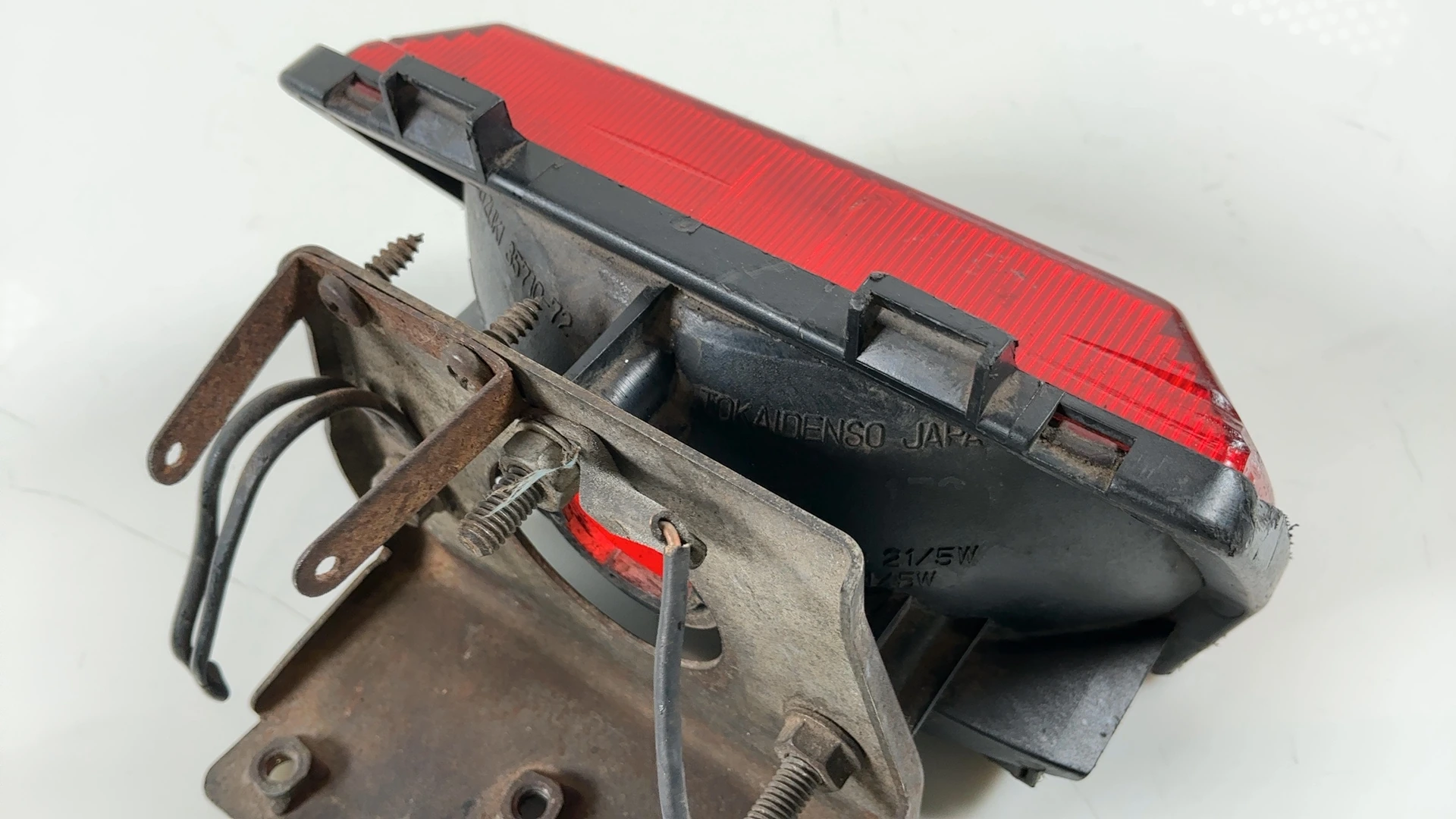 Suzuki GSX-R1100 GV73 1100 Tail Light 1989-1992 OEM 35710-17C10 - Image 7