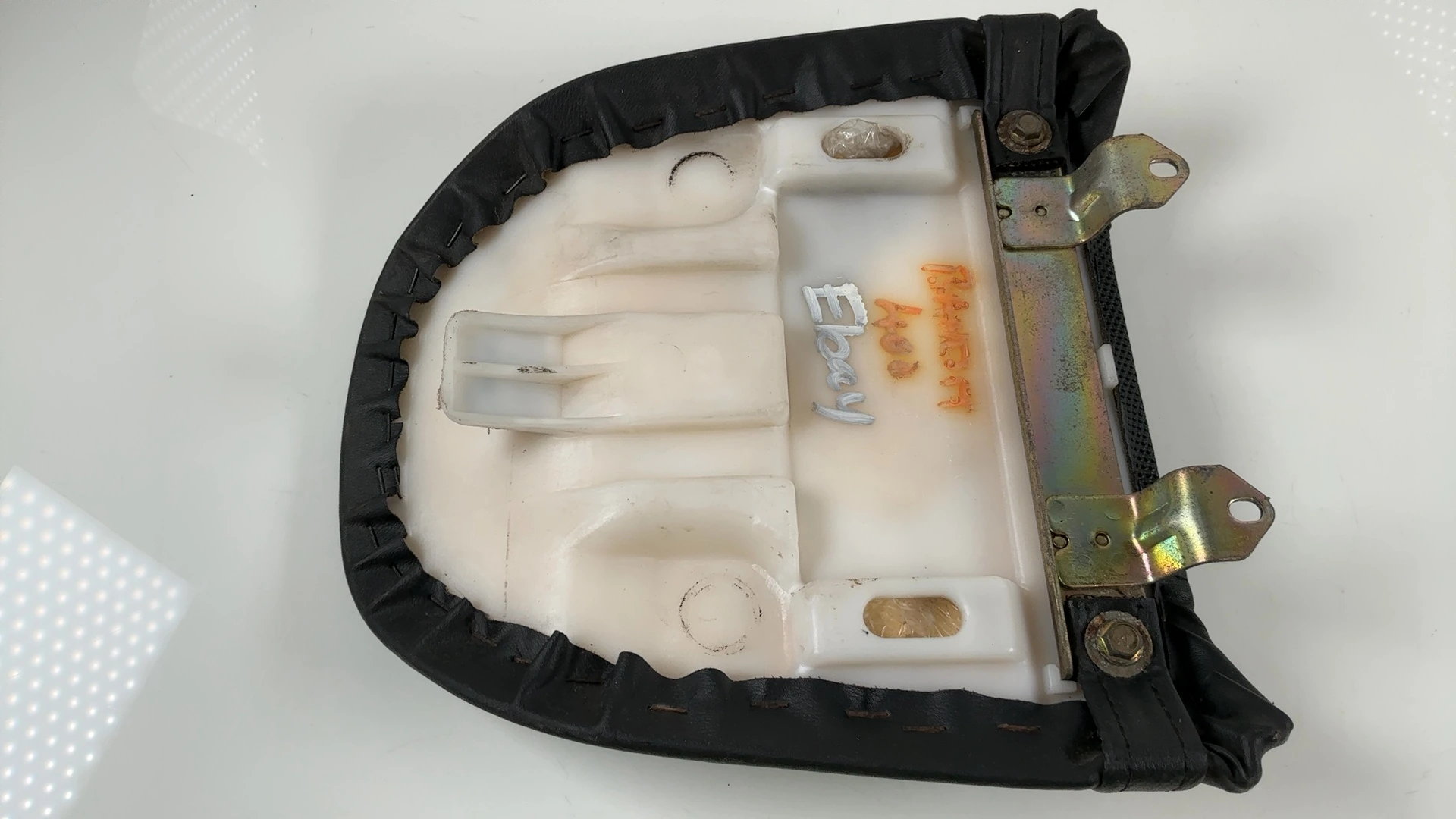 Suzuki Bandit GSF400 GSF 400 400CC Rear Pillion Seat 1991-97 OEM 45300-10D00-6BY - Image 2