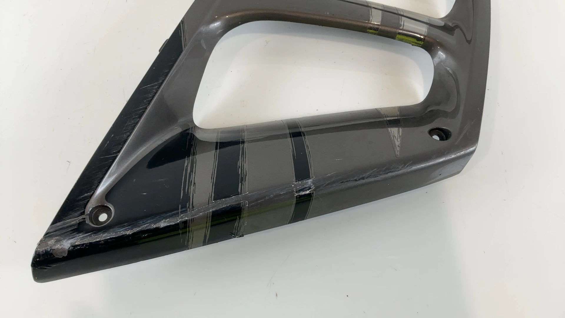 Honda CBR600F F3 PC31 600 CC Left Fairing Insert Vent 1995-98 OEM 64355-MALA-A00 - Image 4