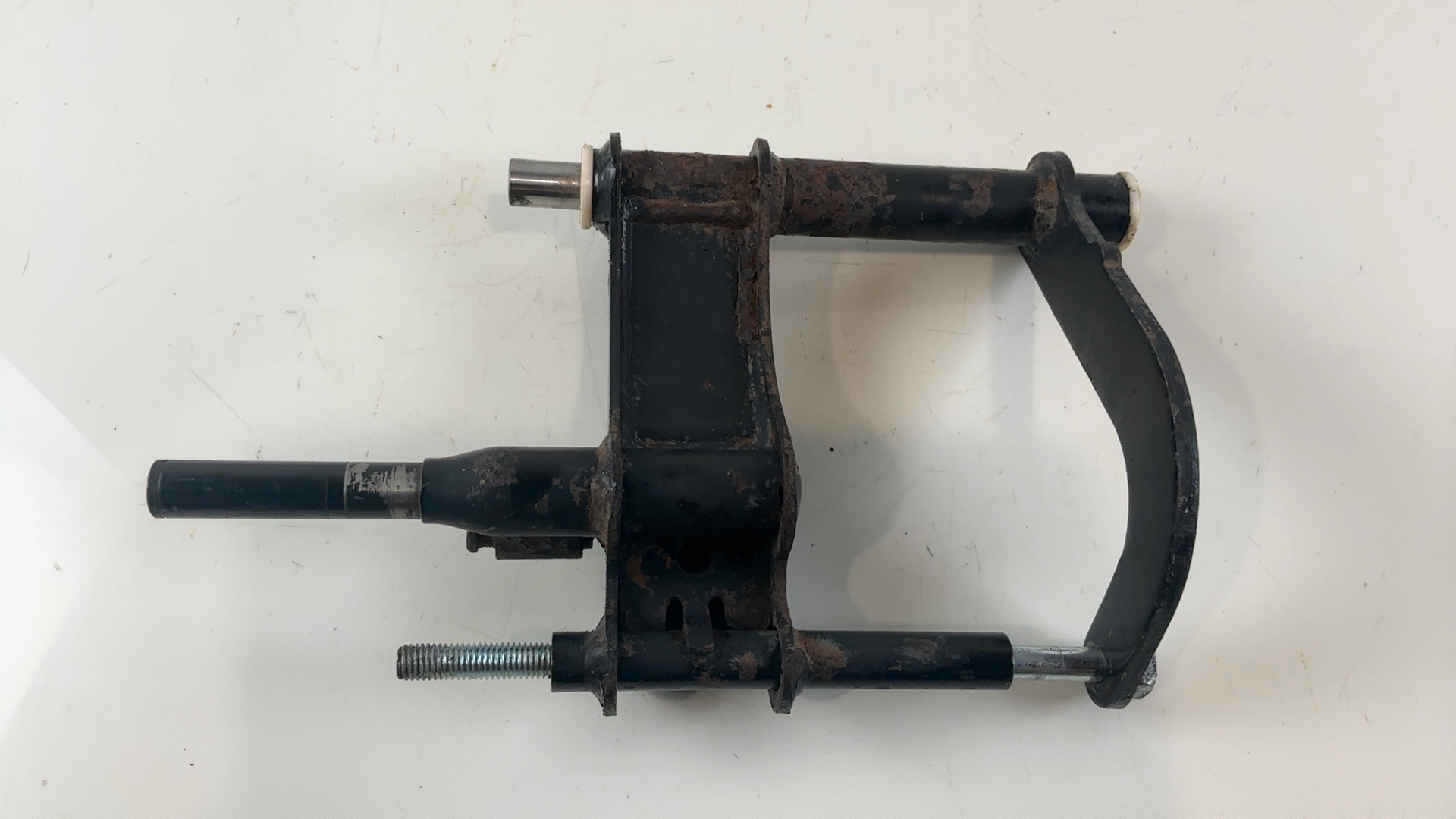 Piaggio X9 M23000 125cc Engine Mount Bracket 2000-2009 OEM 597503 - Image 4