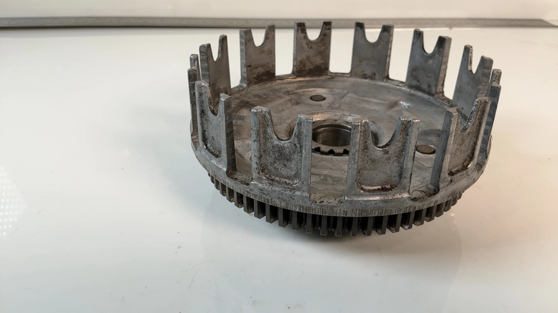 Honda XR600R PE04 600cc Clutch Basket 1990-2000 OEM 22100-MN9-800 - Image 5