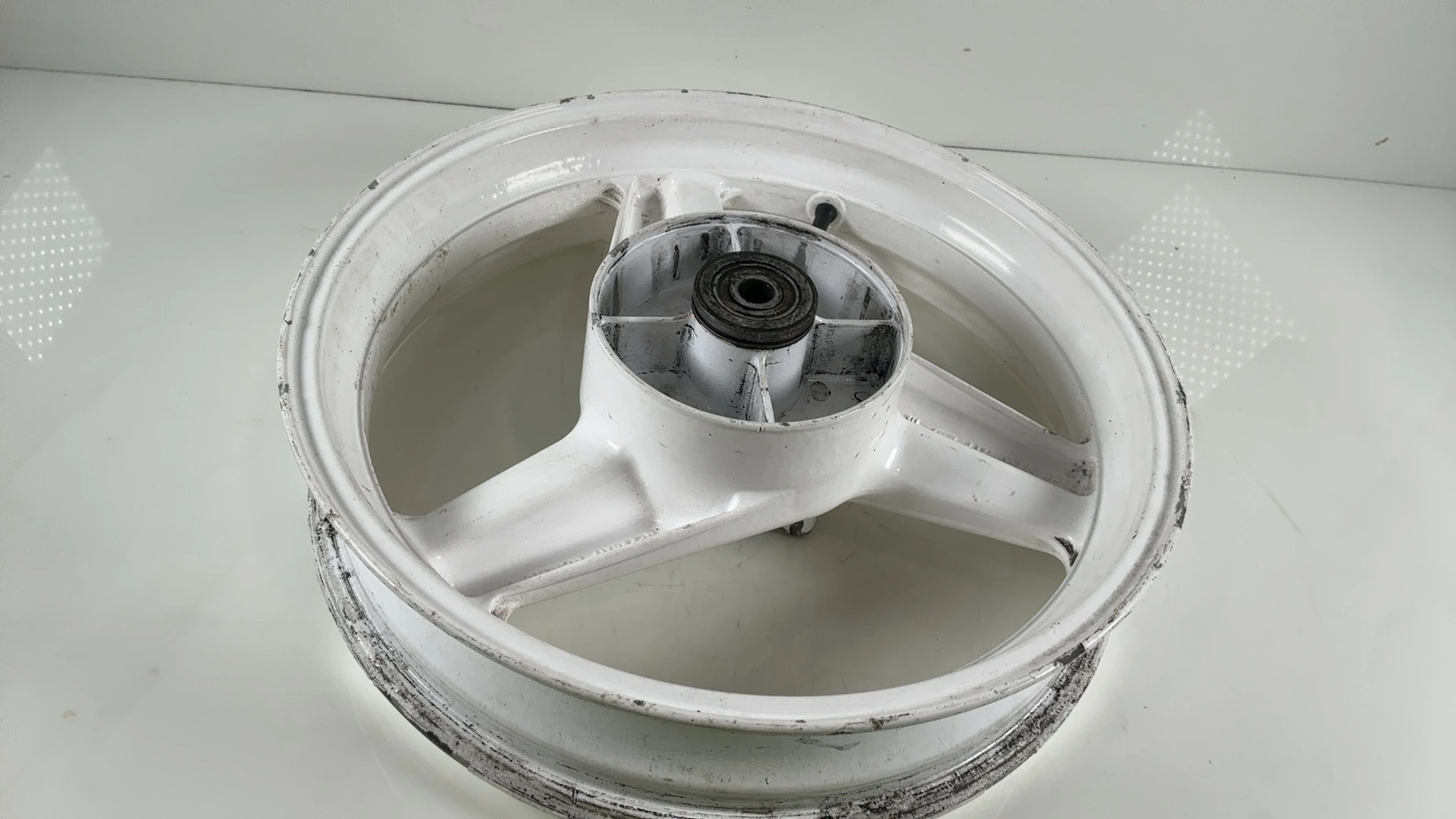 Honda CBR600F PC19 600cc Rear Wheel Rim 1987-1990 OEM 42650-MN4-305ZD - Image 8