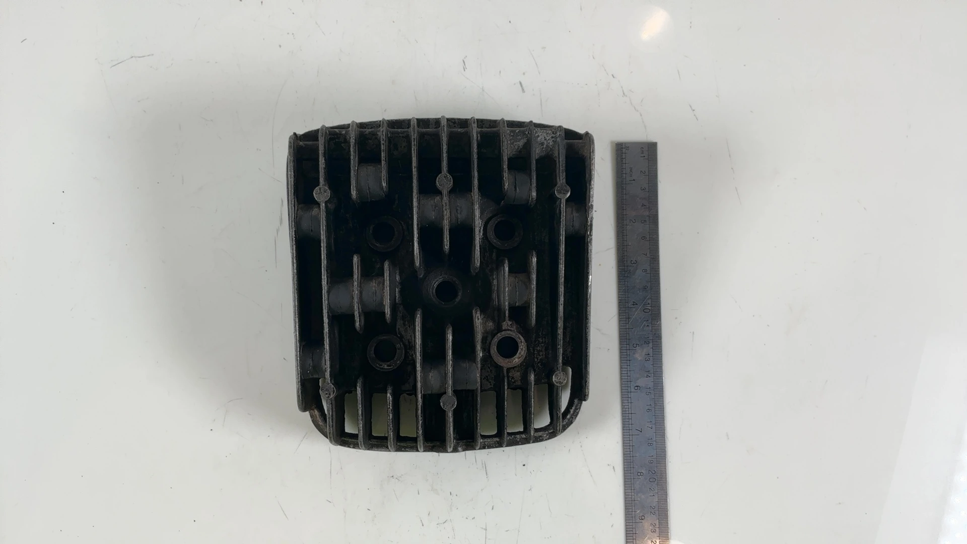 Kawasaki KE125 KE125-A 125cc Cylinder Head 1976-1986 OEM 11001-1033 Japan - Image 3