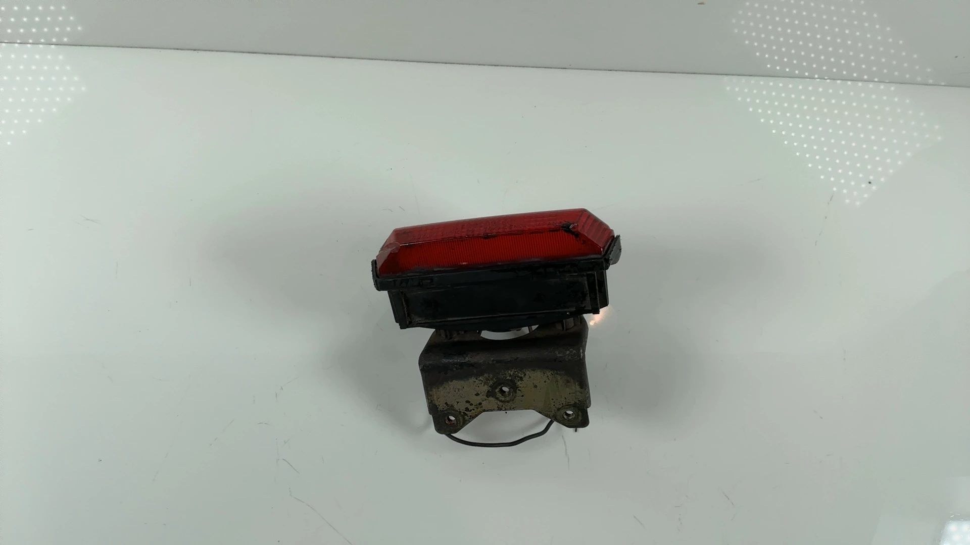 Suzuki GSX-R1100 GV73 1100 Tail Light 1989-1992 OEM 35710-17C10 - Image 4