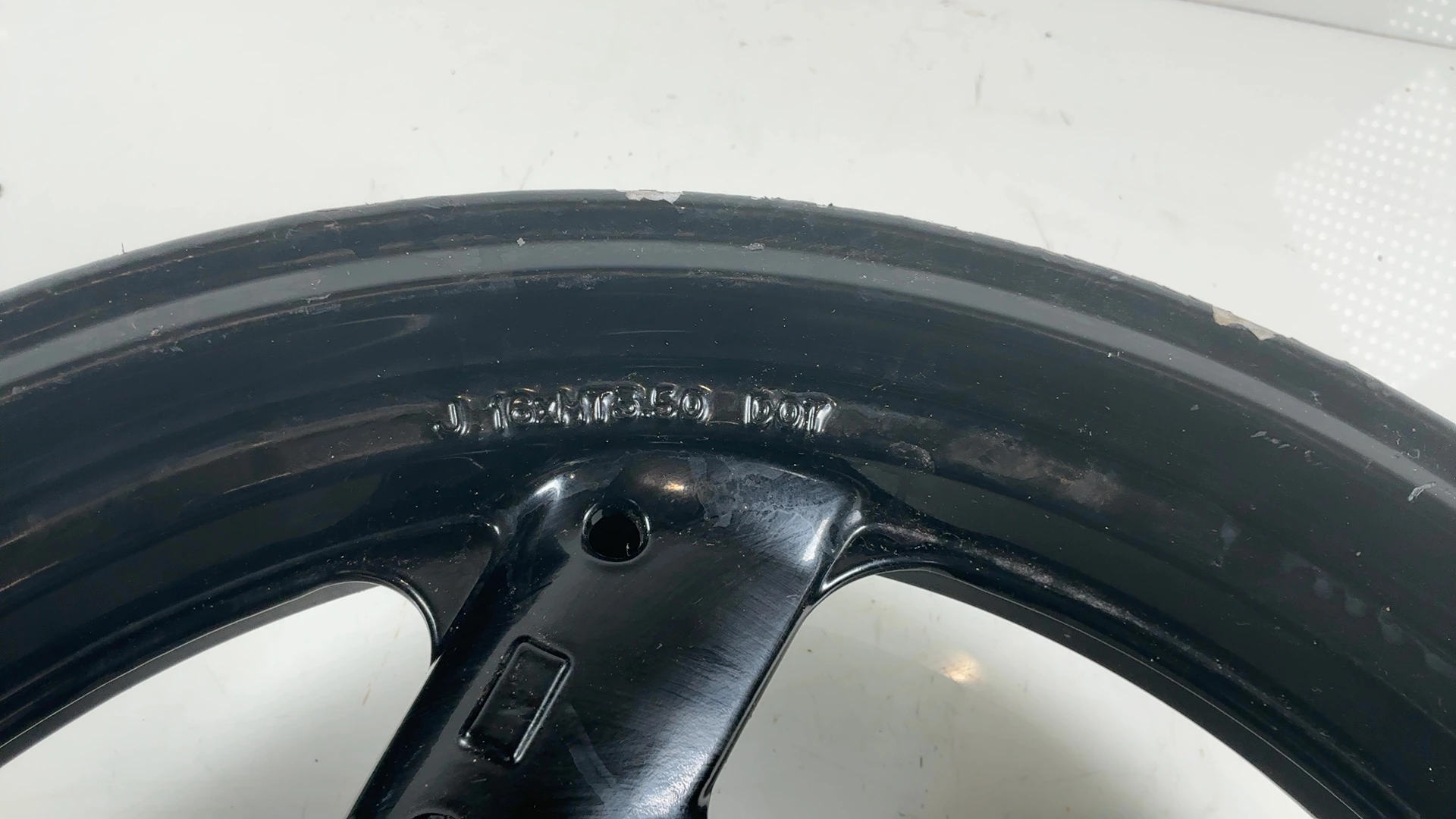 Yamaha FZR1000 Genesis 2GH 1000cc Front Wheel Rim 1987 1988 OEM 2GH-25168-00-UA - Image 7