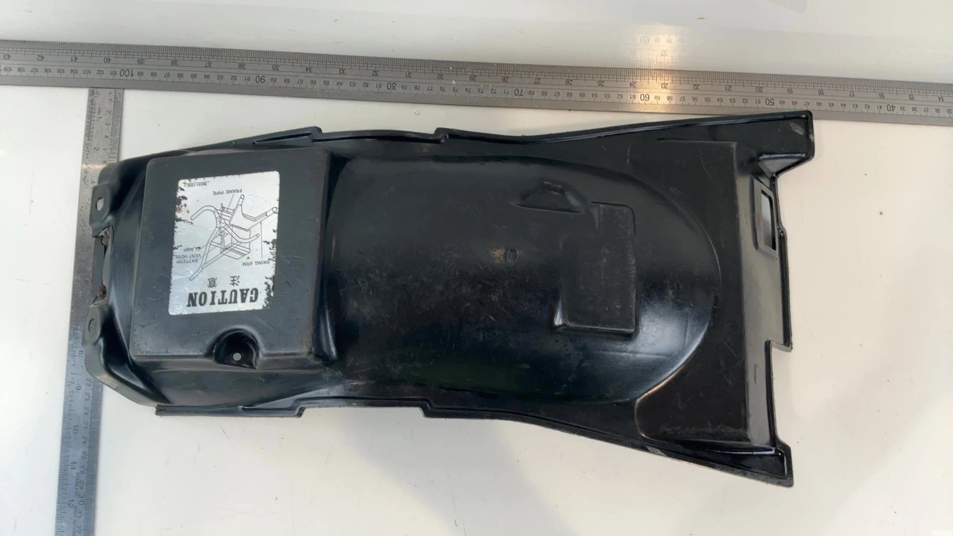 Kawasaki GT750 Z750P 750cc Rear Inner Fender Mudguard 1982-1994 OEM 56031-1202 - Image 4