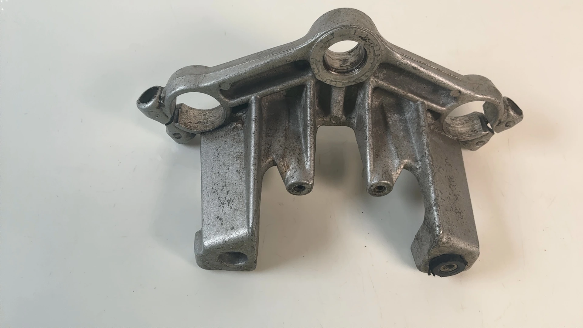 Yamaha TZR125 2RK 125cc Upper Fork Triple Tree Yoke 1987-1992 OEM 2RK-23435-00 - Image 2