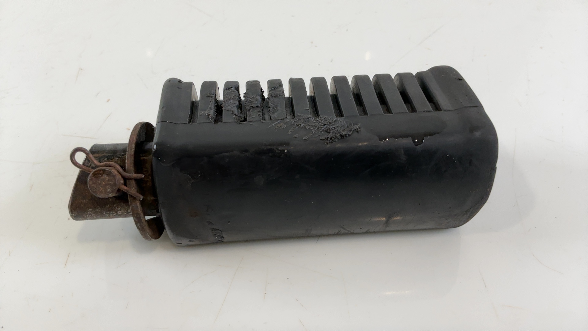 Kawasaki KZ1000 1000 CC Front Right Foot Rest 1979-1980 OEM 34028-012 - Image 3