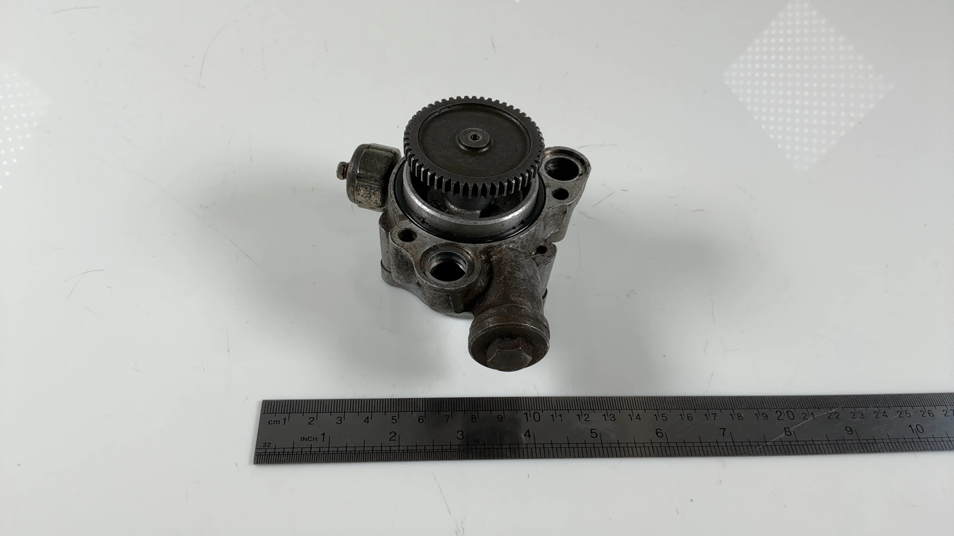 Honda CB550 Four 550 CC Engine Oil Pump 1974-1978 OEM 15100-323-003 - Image 5