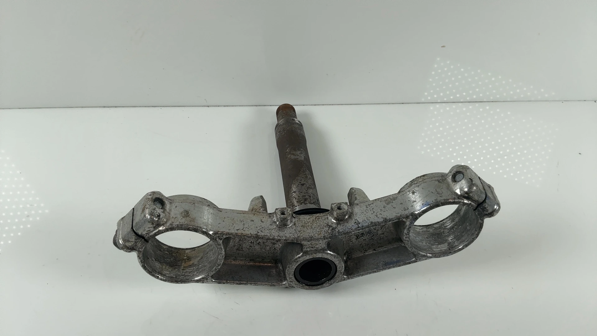 Kawasaki Ninja ZX7R ZX750P 750cc Lower Triple Tree 1996-2003 OEM 44037-1339 - Image 4