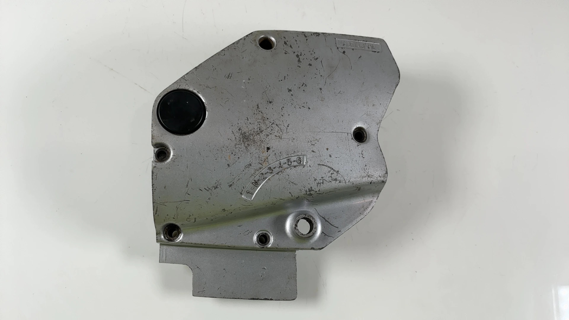 Yamaha XS400 XS400S 400cc Left Engine Sprocket Cover 1977-1982 OEM 1L9-15411-11