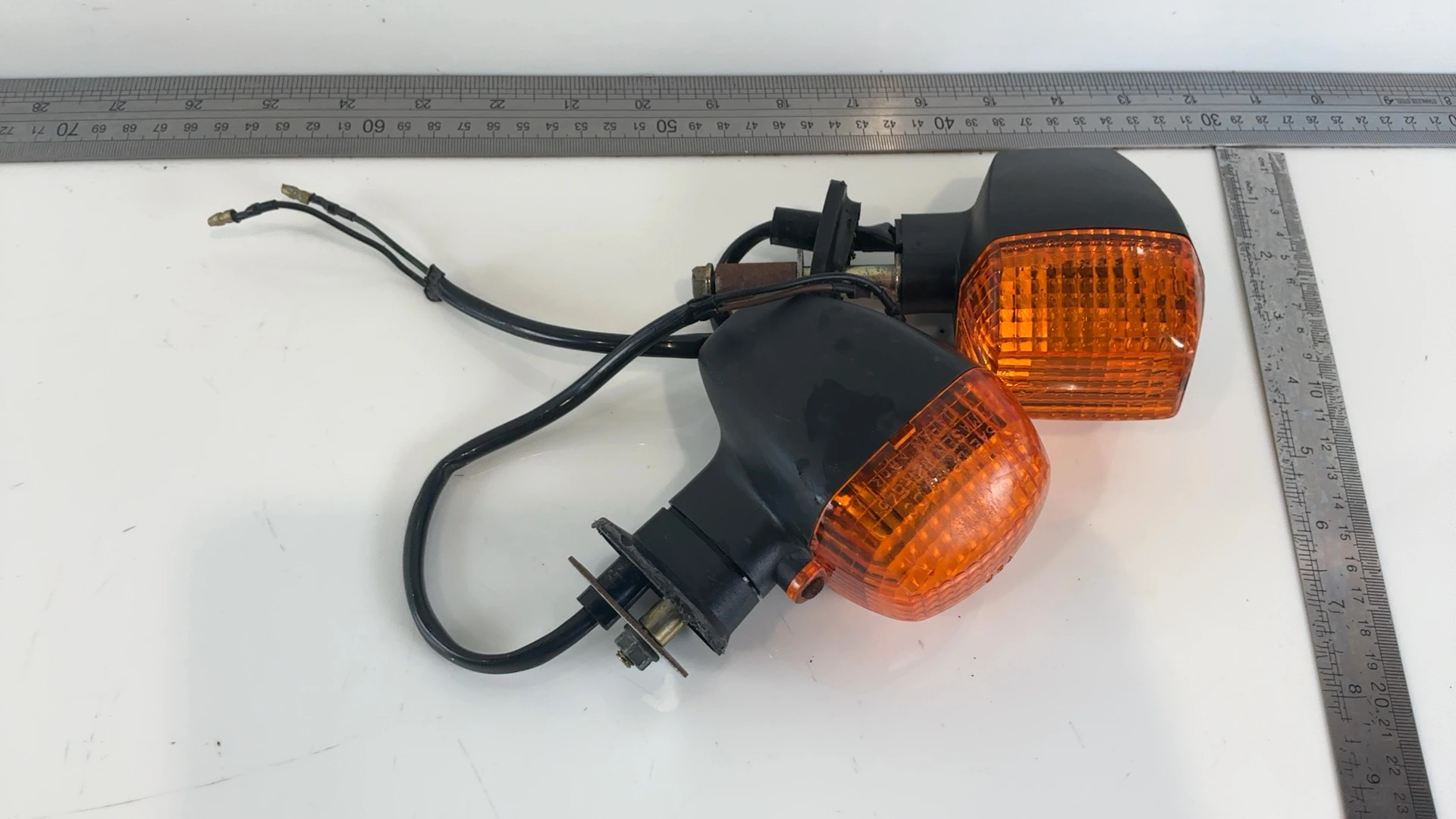 Yamaha YZF R6 YZFR6 600 Rear Turn Indicator Lights 1999 2000 OEM 5MT-83330-10-00 - Image 3