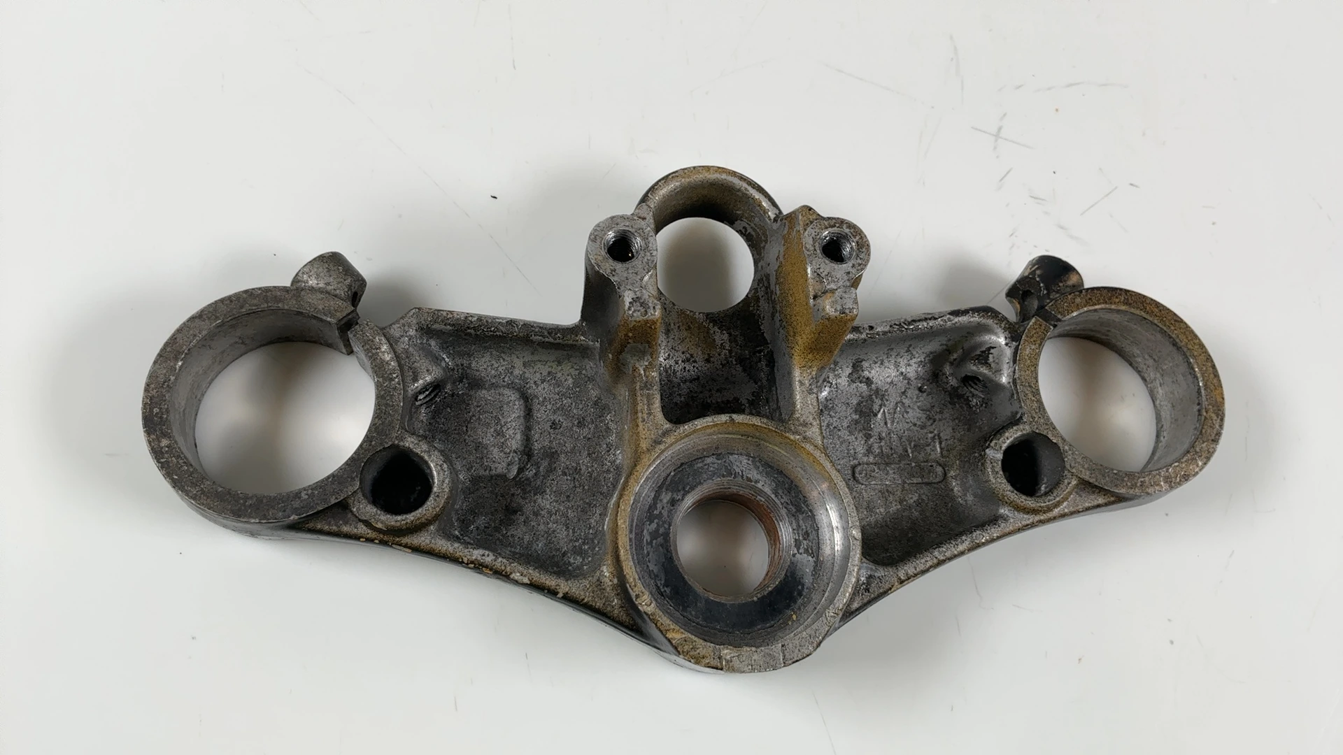 Honda CBR 900 RR SC28 900cc Upper Fork Triple Clamp 1992-1997 OEM 53300-MW0-000 - Image 7
