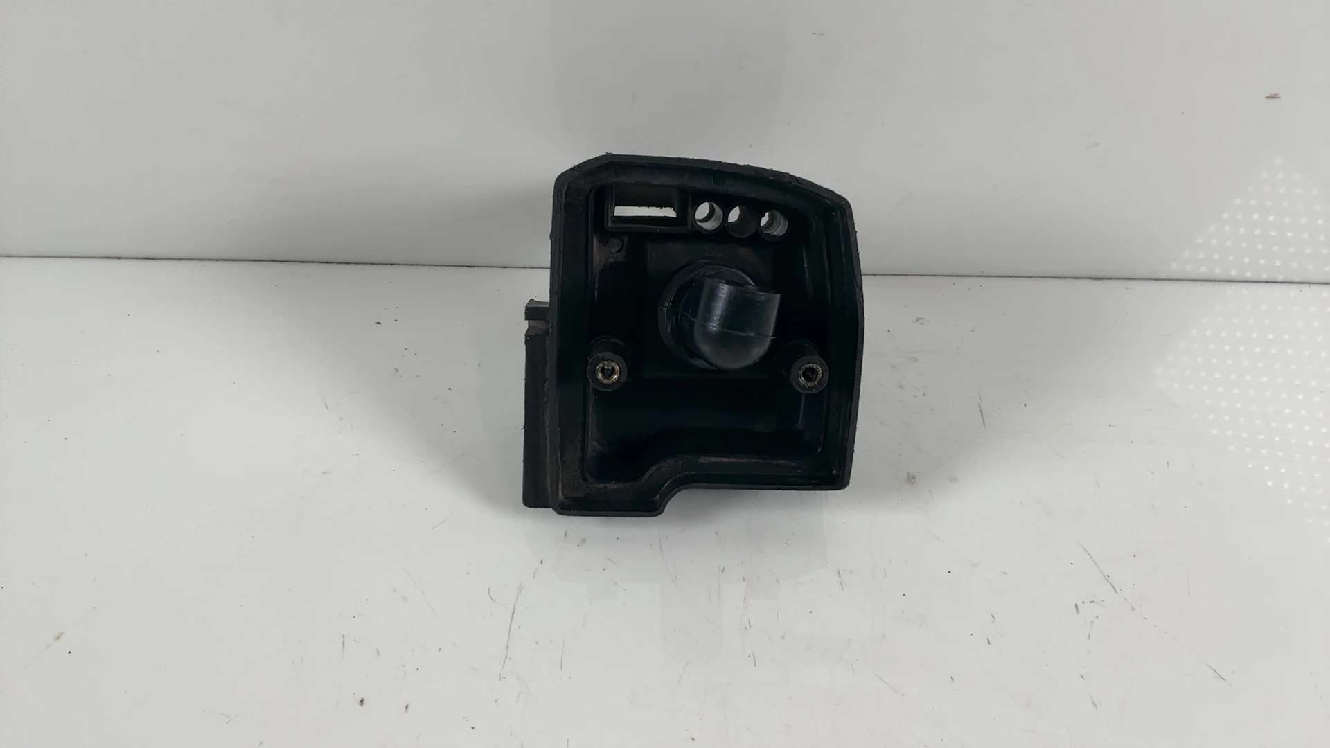 Honda Squash 50 AB11 49cc Air Cleaner Case Base 1981 1982 OEM 17221-187-000 - Image 1