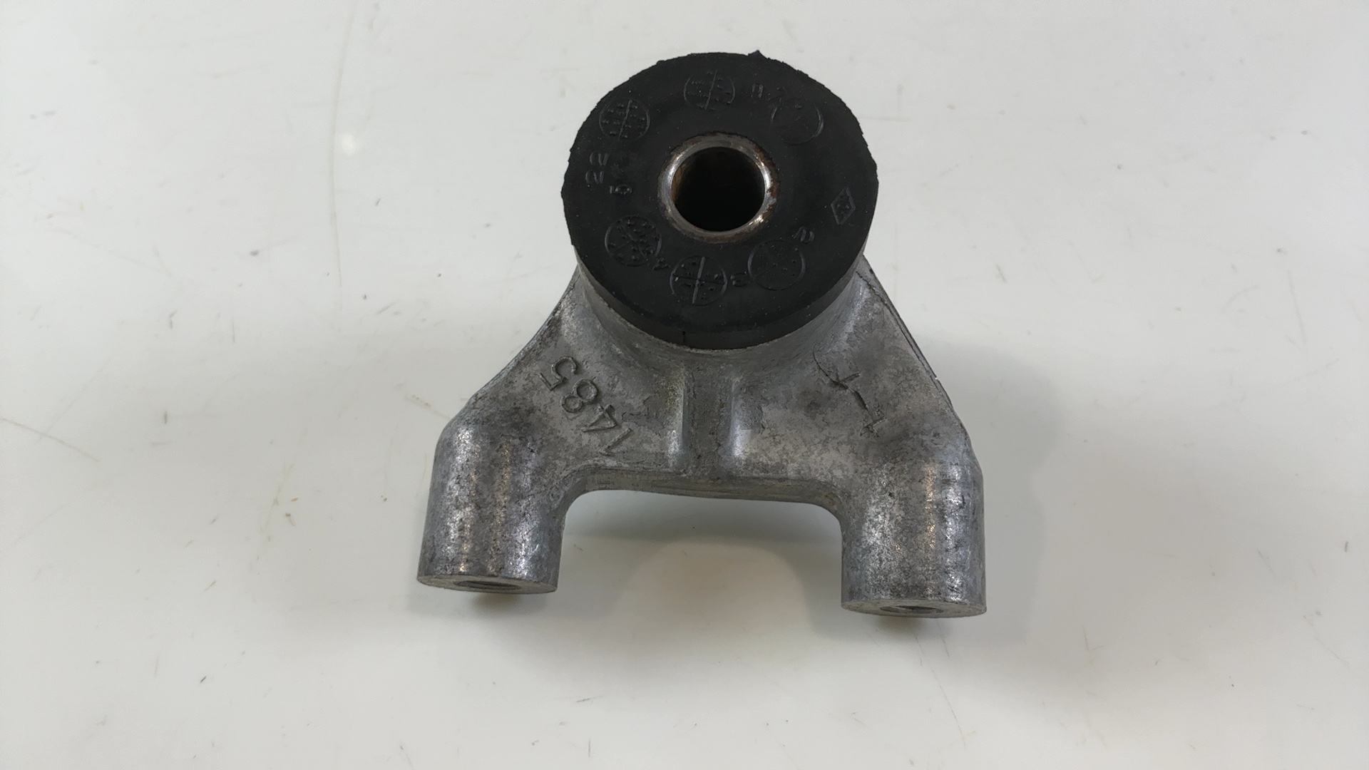 Kawasaki ZXR750 H1 Ninja 750 Front Upper Engine Mount Bracket 1989 32190-1111