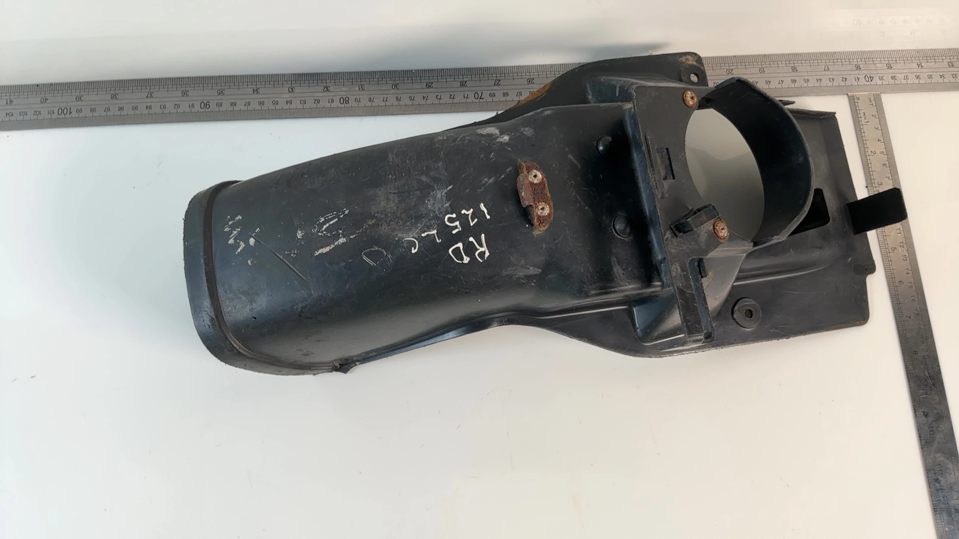 Yamaha RD125LC 10W 125cc Rear Inner Mudguard Fender 1982-1987 OEM 10W-21620-00 - Image 3