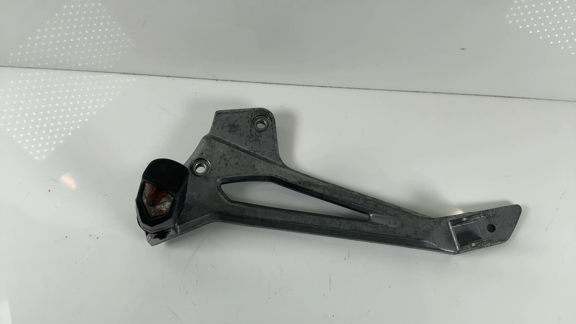Kawasaki ER500 ER-5 500cc Left Rear Footrest Bracket 1998-2003 OEM 35011-1919-GD - Image 2
